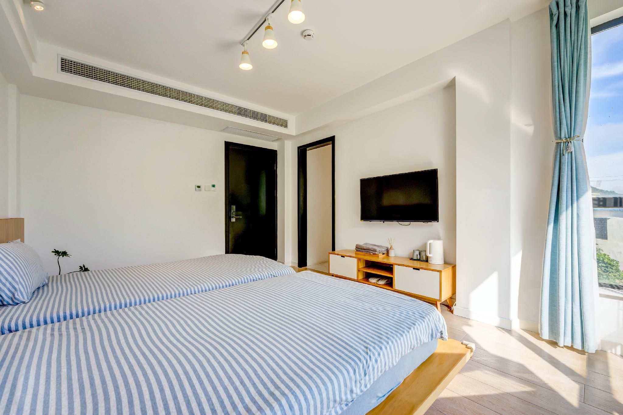 Mountain View Twin Room