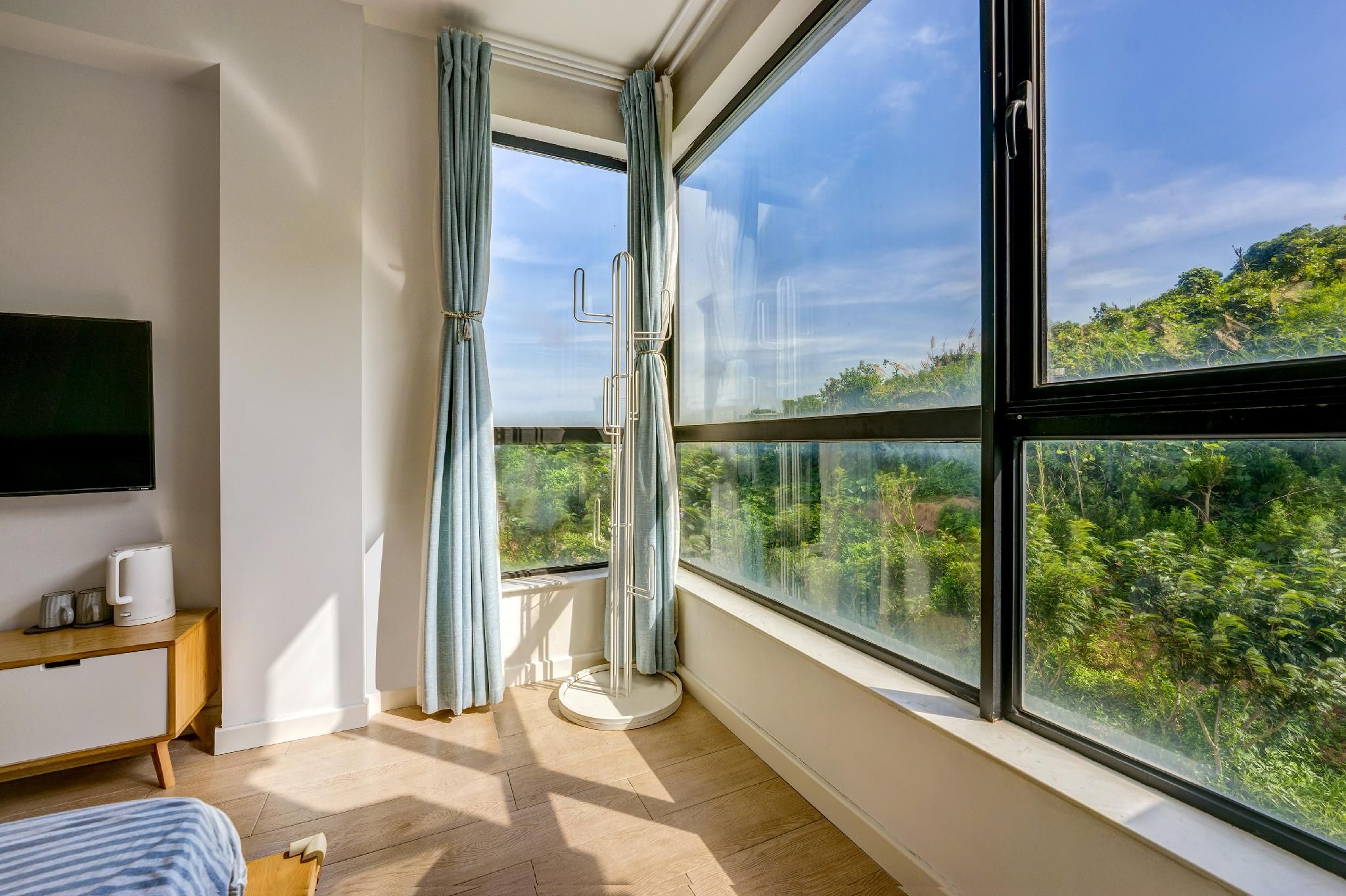 Mountain View Twin Room
