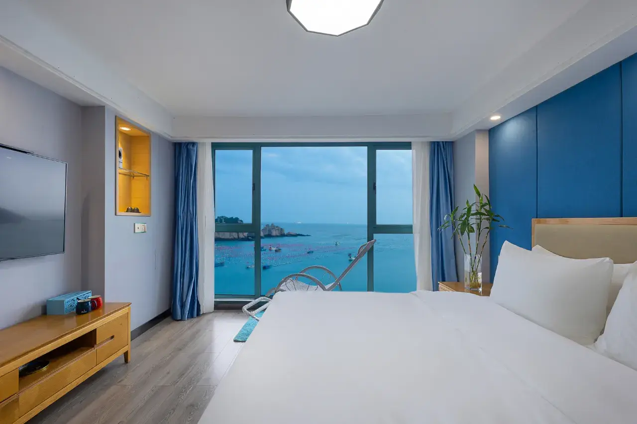 King Suite with Sofa Bed