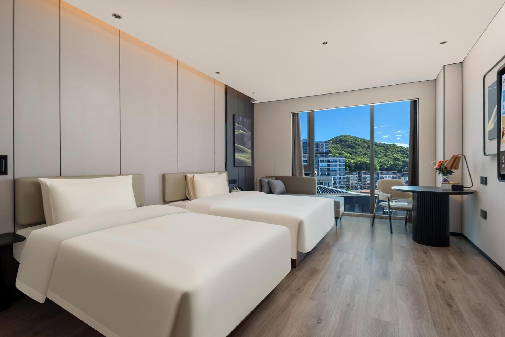 Jimu Twin Room with View