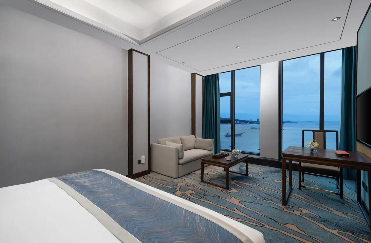 Senior Suite Panoramic Ocean View