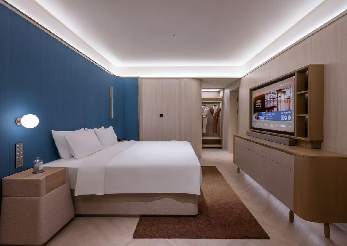 Deluxe Room Queen