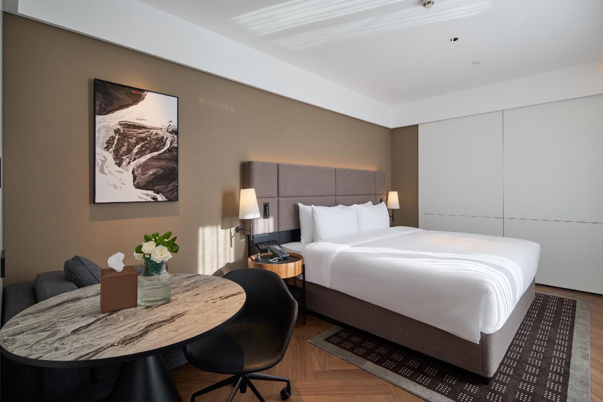 Intercity Deluxe Twin Beds