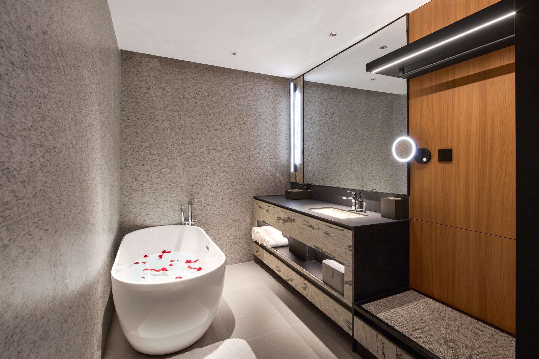 Intercity Executive Suite