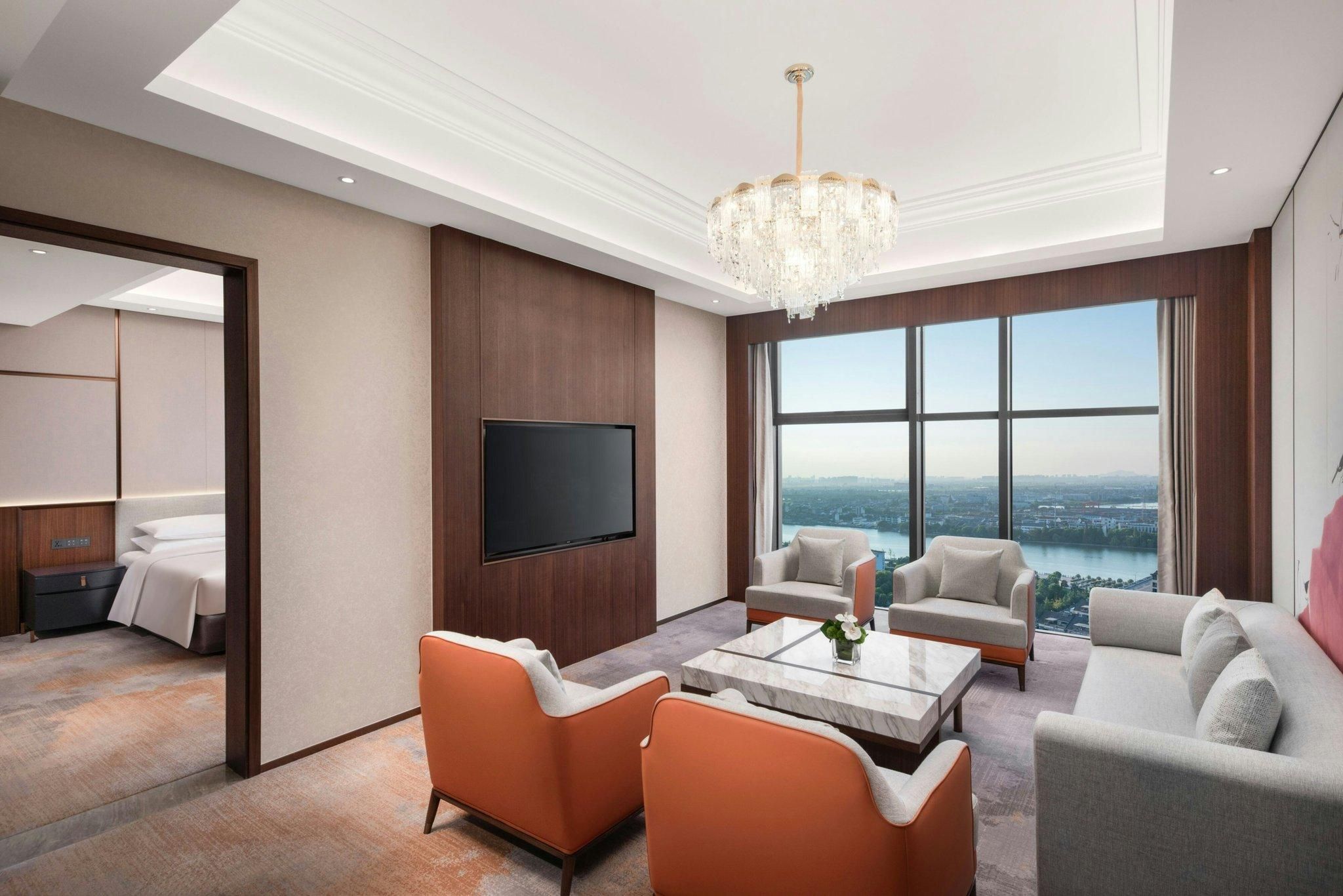 Deluxe Suite, Club lounge access, Suite, 1 King
