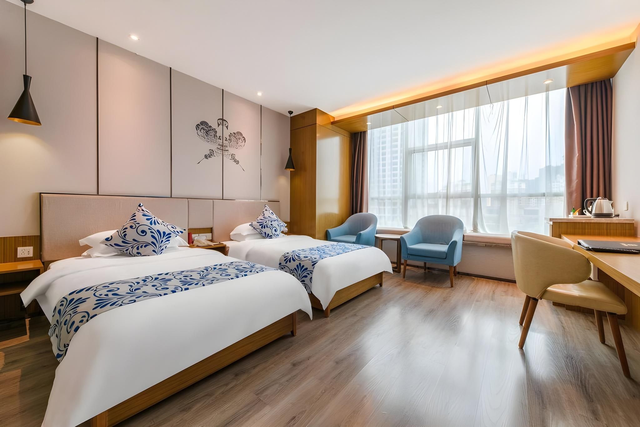 Standard 2-Bed Room