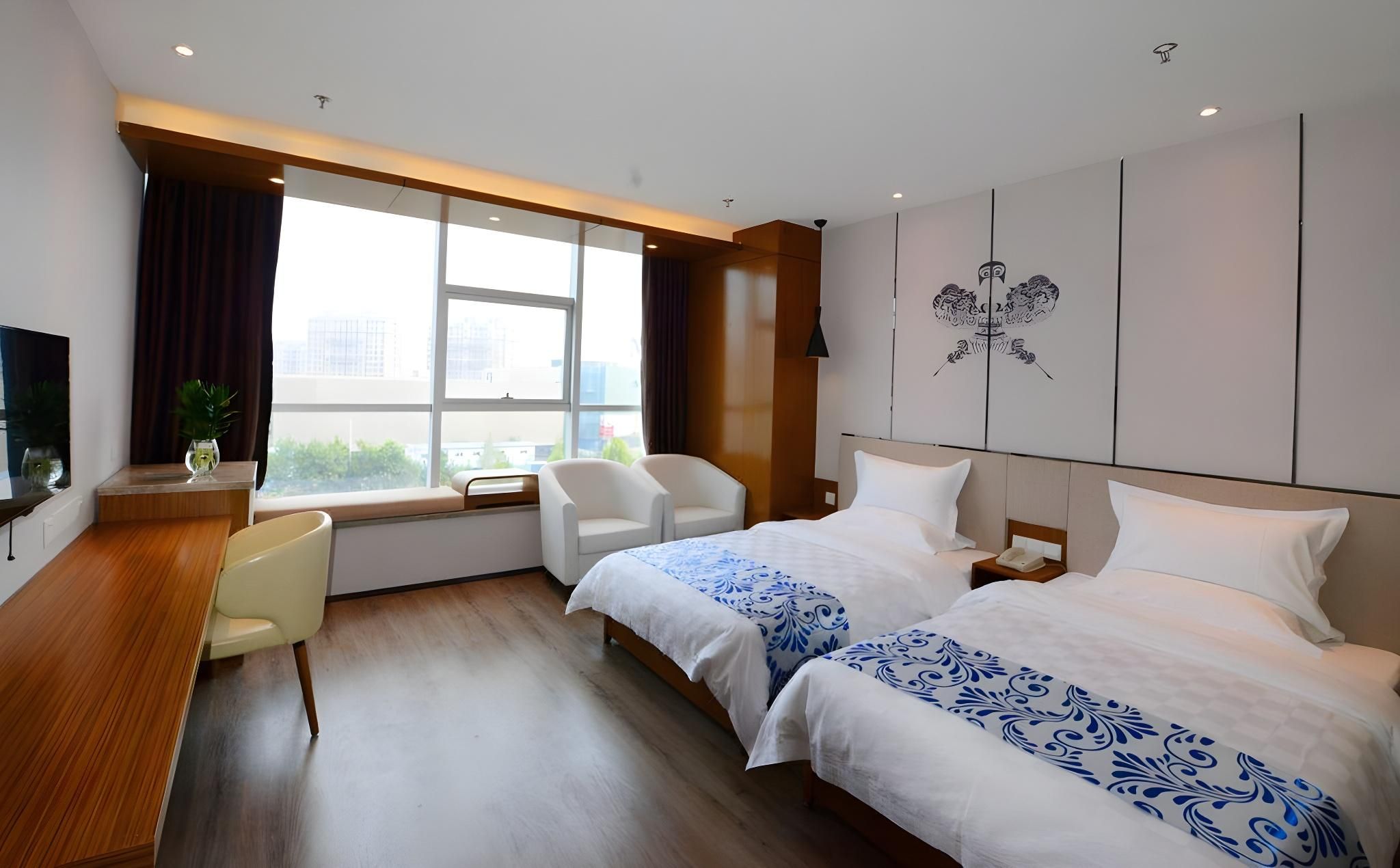 Standard 2-Bed Room