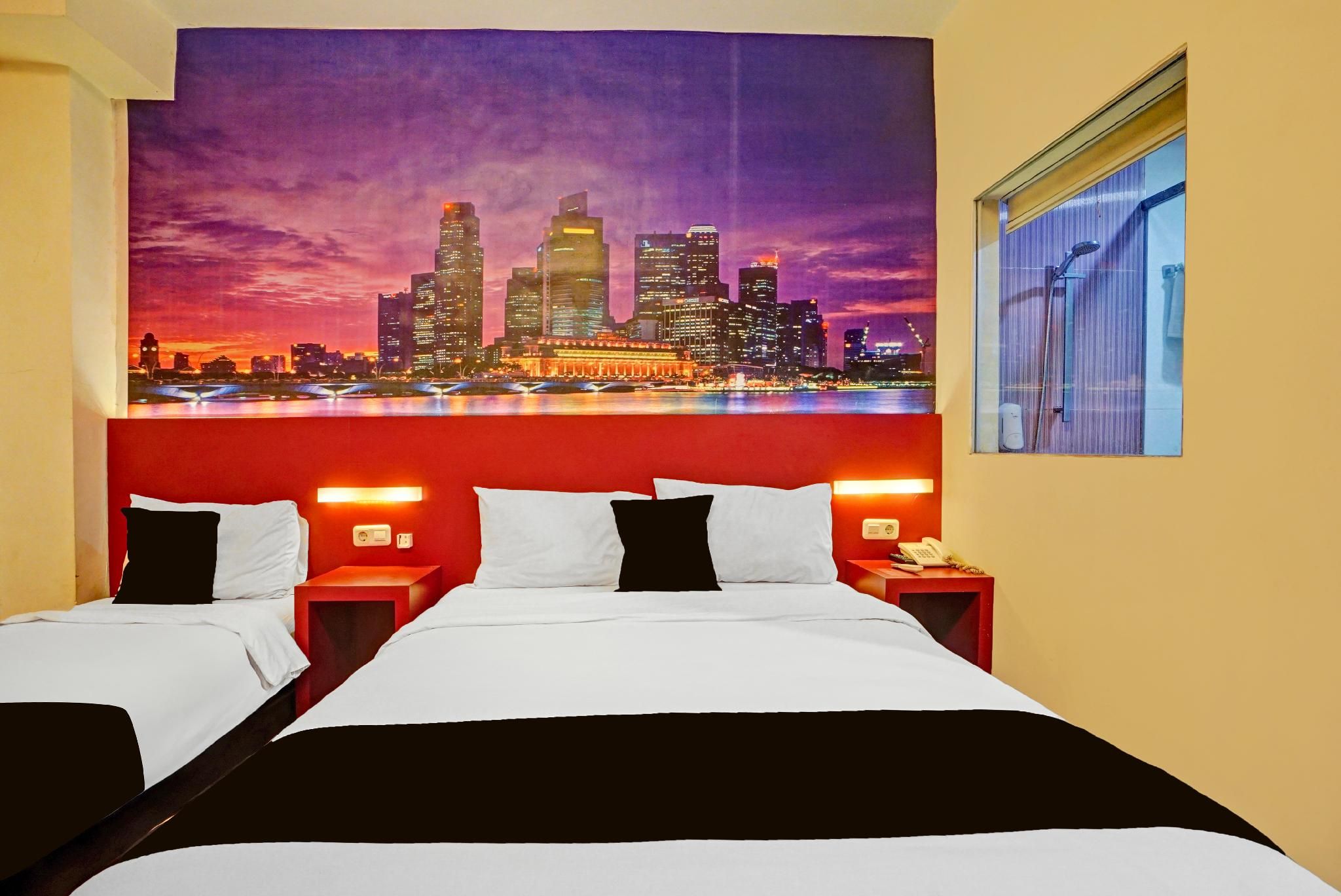 Suite Family Room