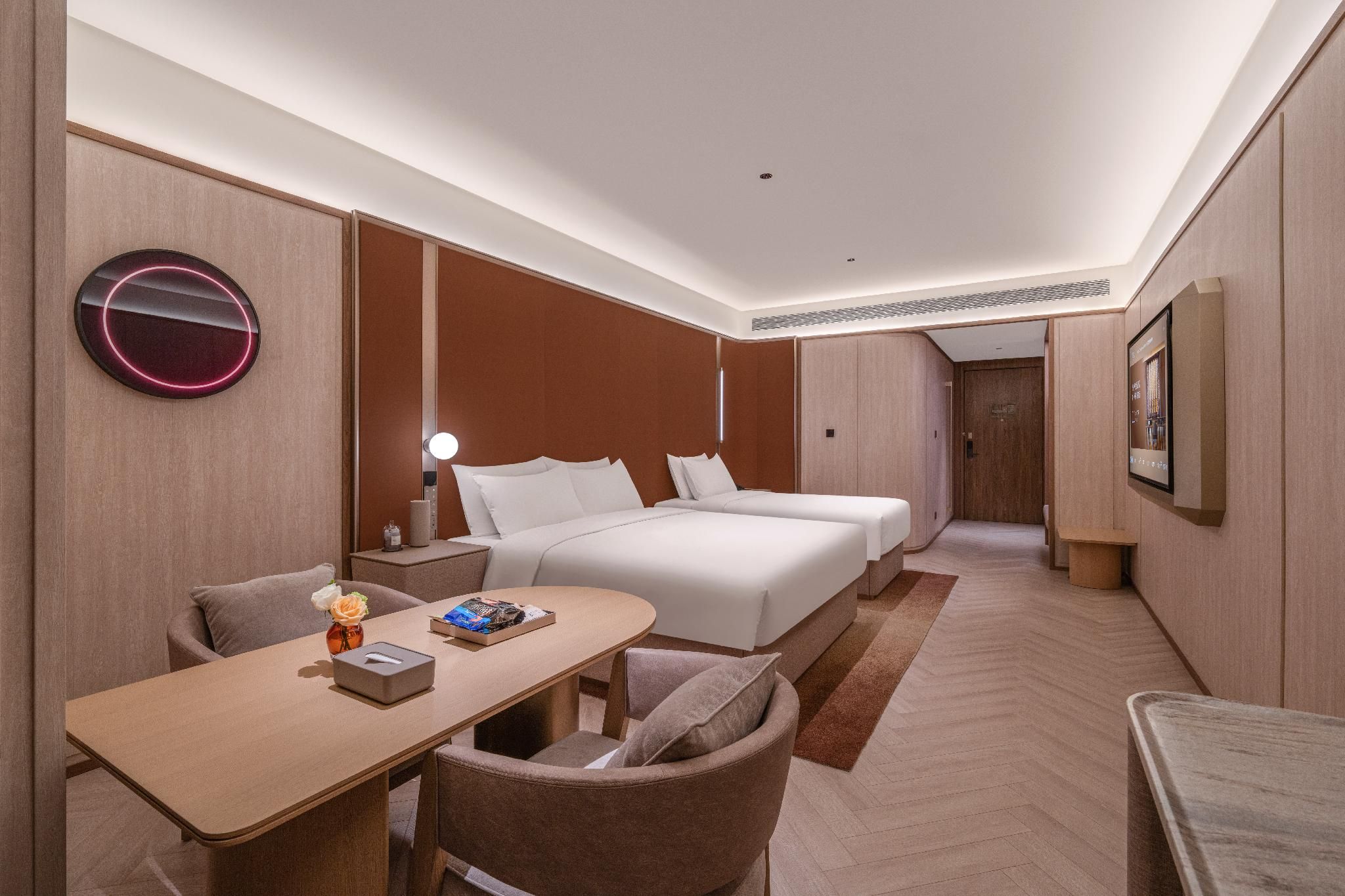 Huazhu - Deluxe Bonding Room