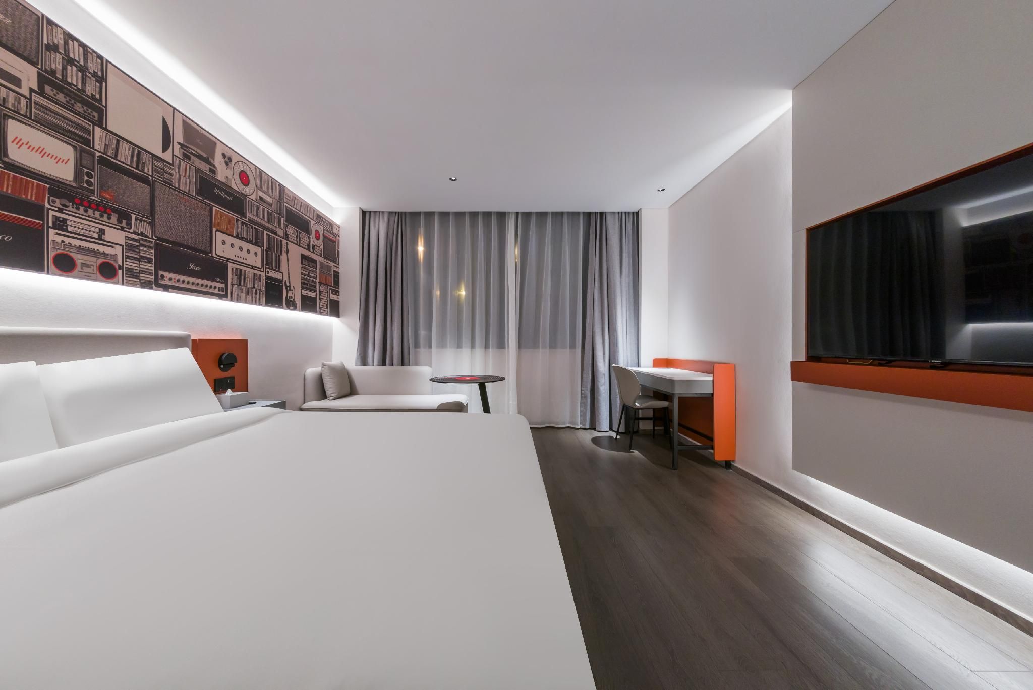 Huazhu - Business Bed Room