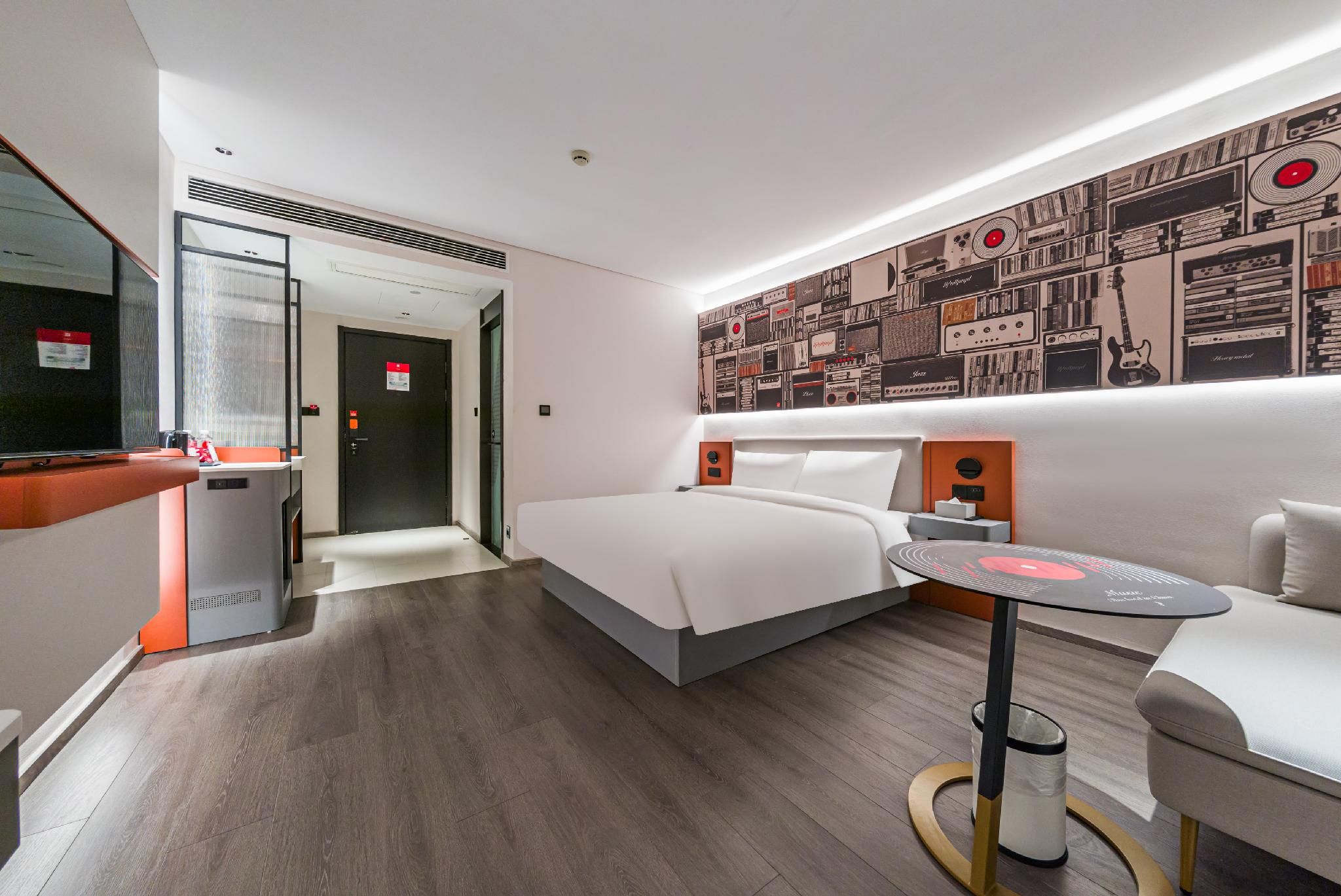 Huazhu - Business Bed Room