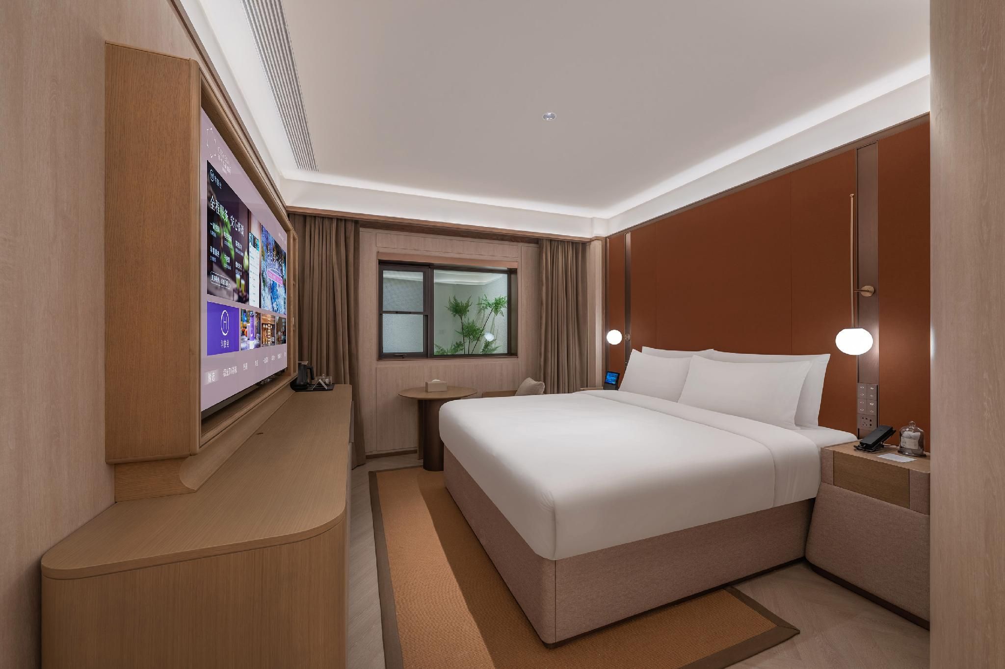 Hotel Queen Room