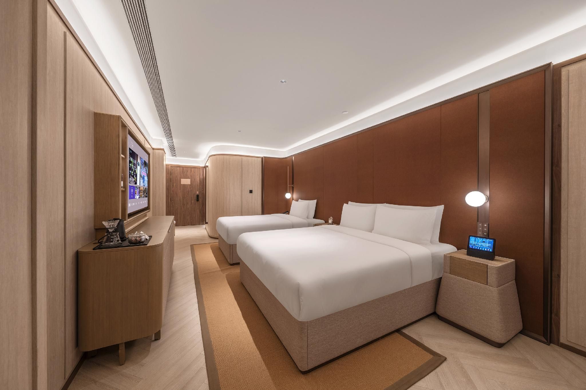 Huazhu - Deluxe Bonding Room