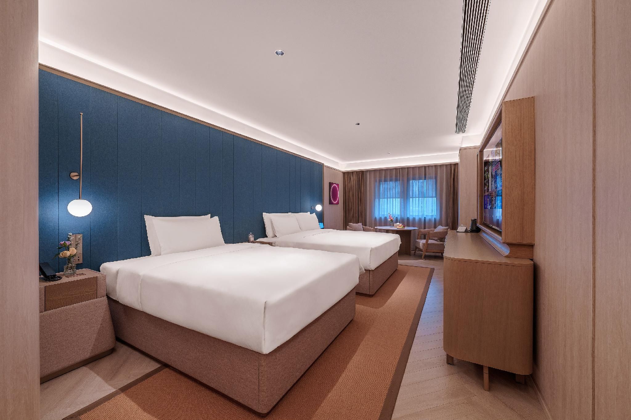 Huazhu - Deluxe Bonding Room