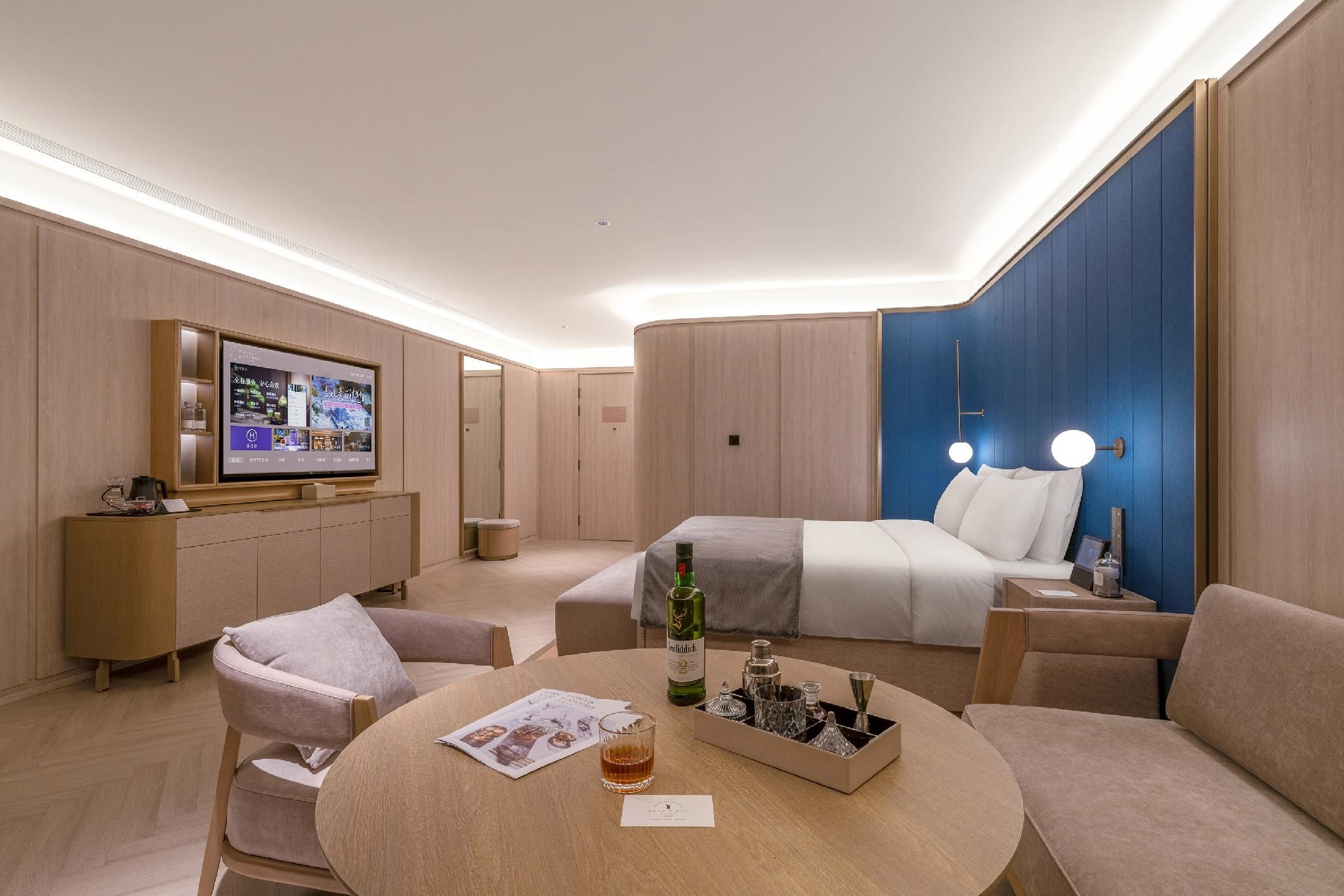 Huazhu - Executive Bed Room