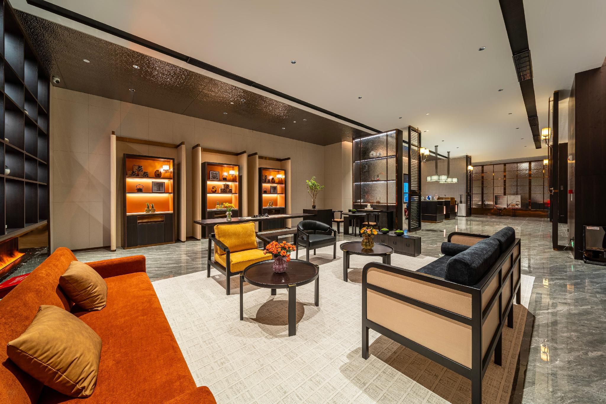 shared lounge/tv area