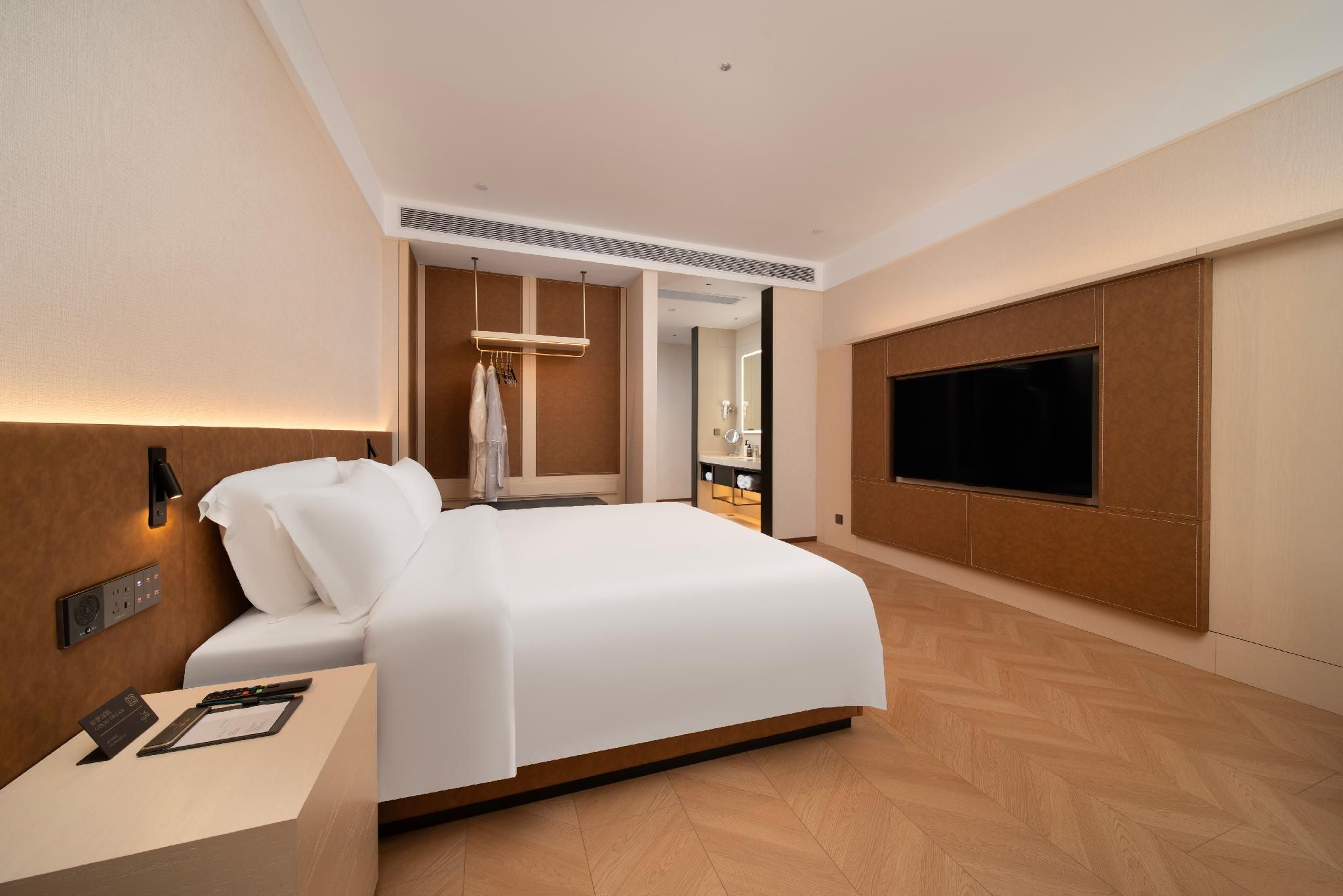 MEHOOD LESTIE Zhanjiang Olympic Sports Center Military Expo Park Yazhi 1 Bed Room with City View 2