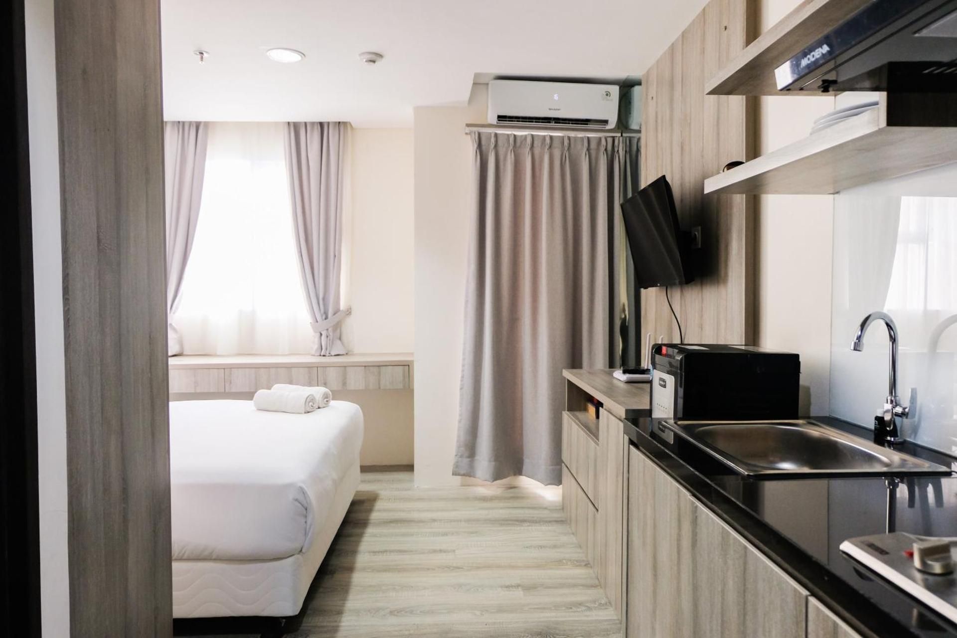 Studio Apartment