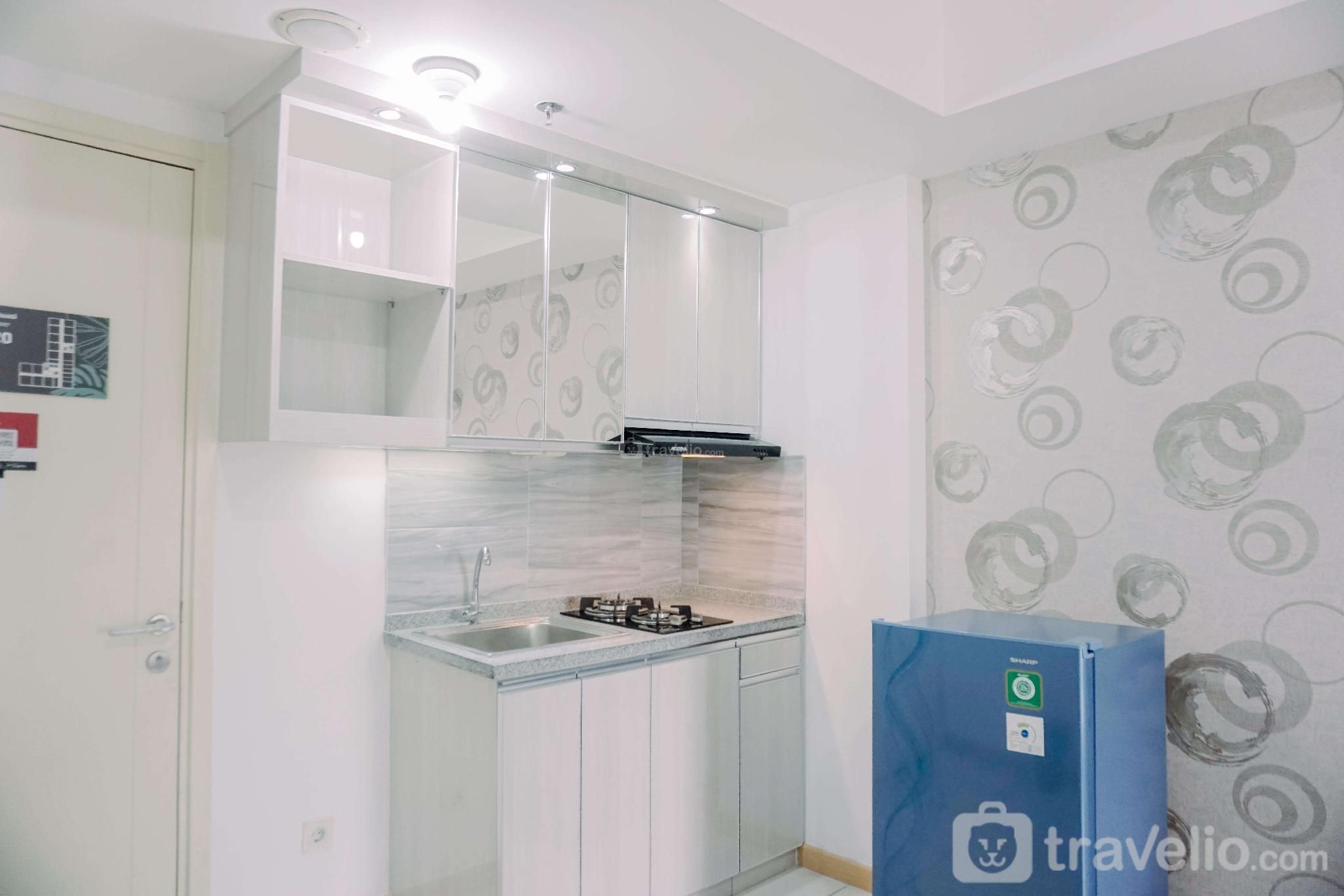 Spacious Homey 3BR at M-Town Residence By Travelio