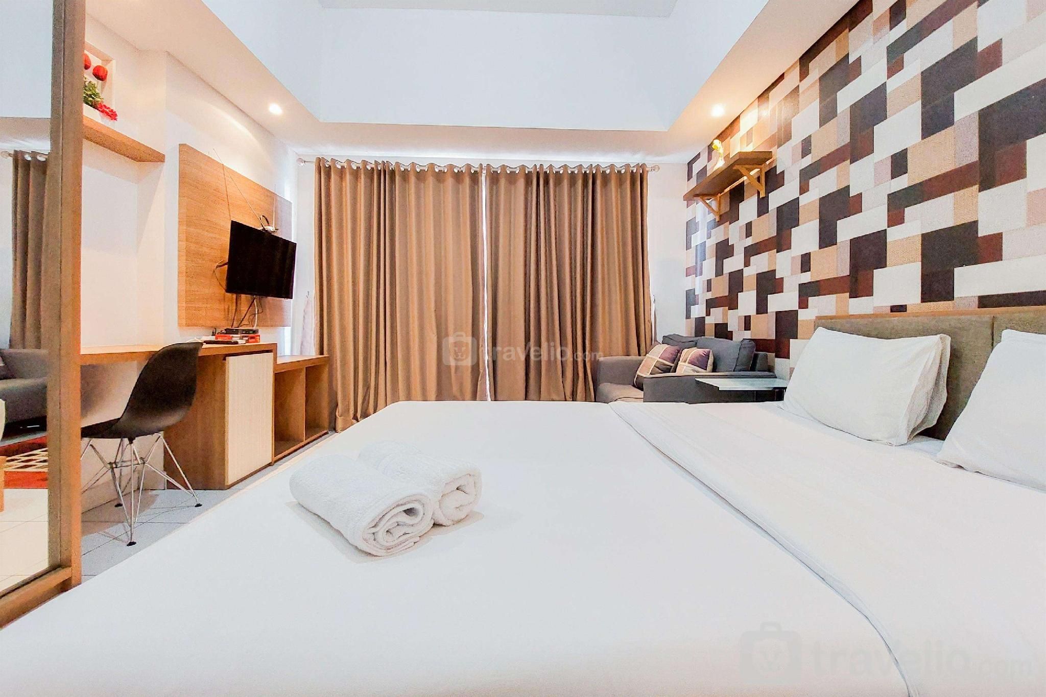 Warm Homey Studio Room Casa de Parco By Travelio
