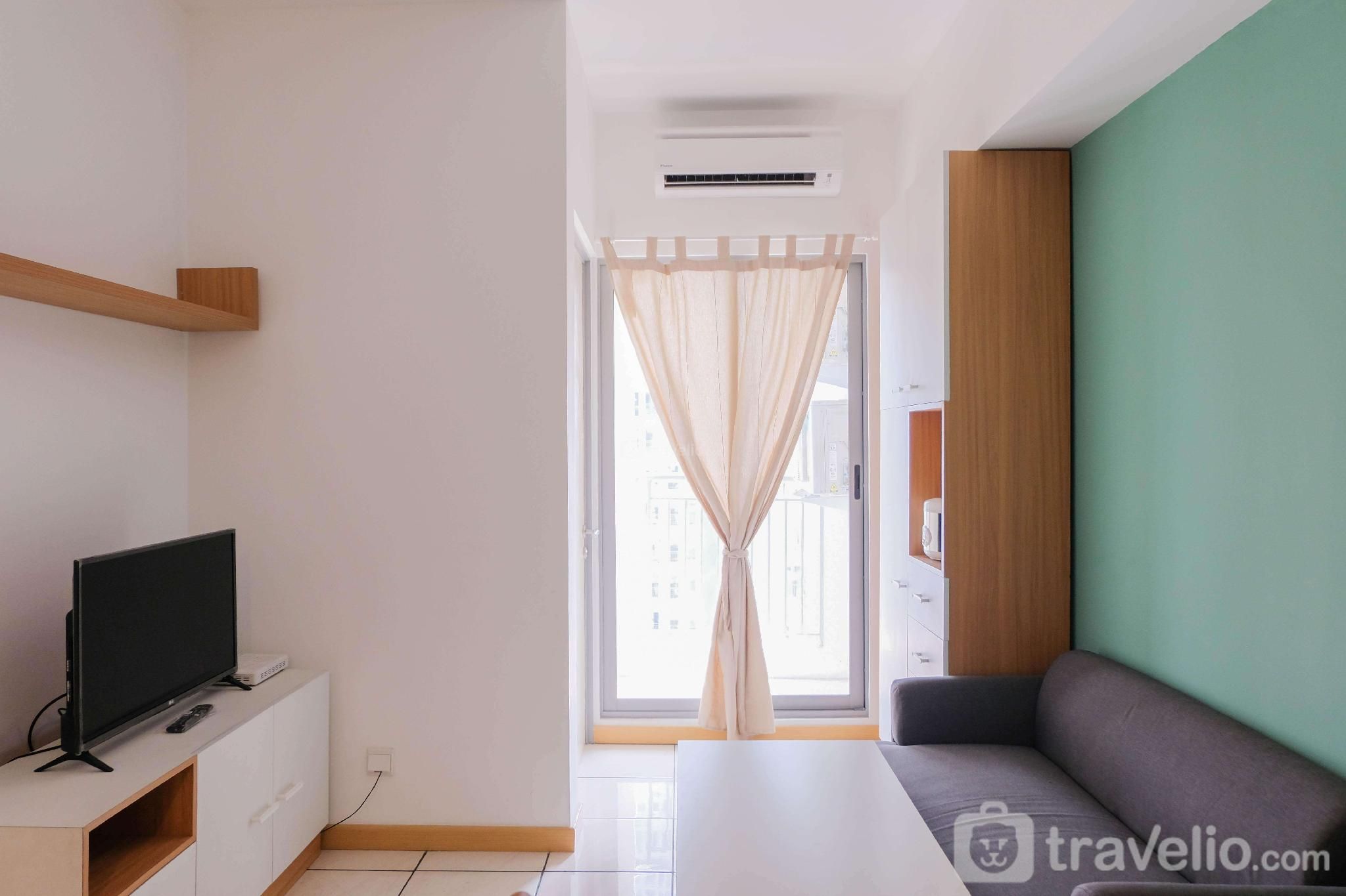Comfort 2BR Serpong M-Town Residence By Travelio