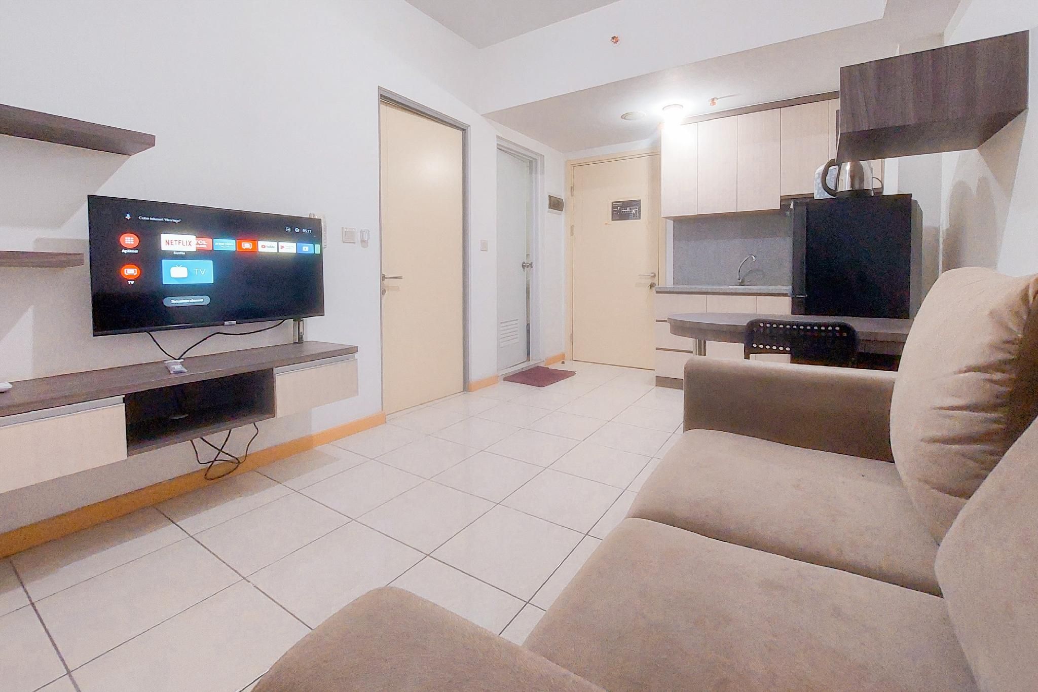 Comfy & Spacious 2BR M-Town Residence By Travelio