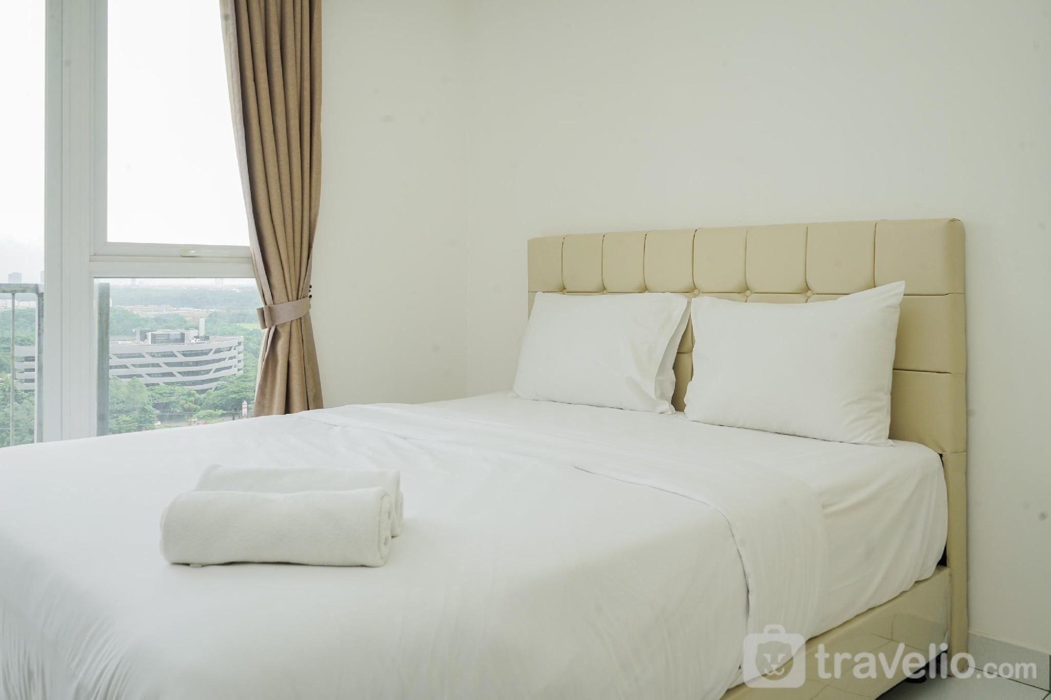 Simple Warm Studio at Casa de Parco By Travelio