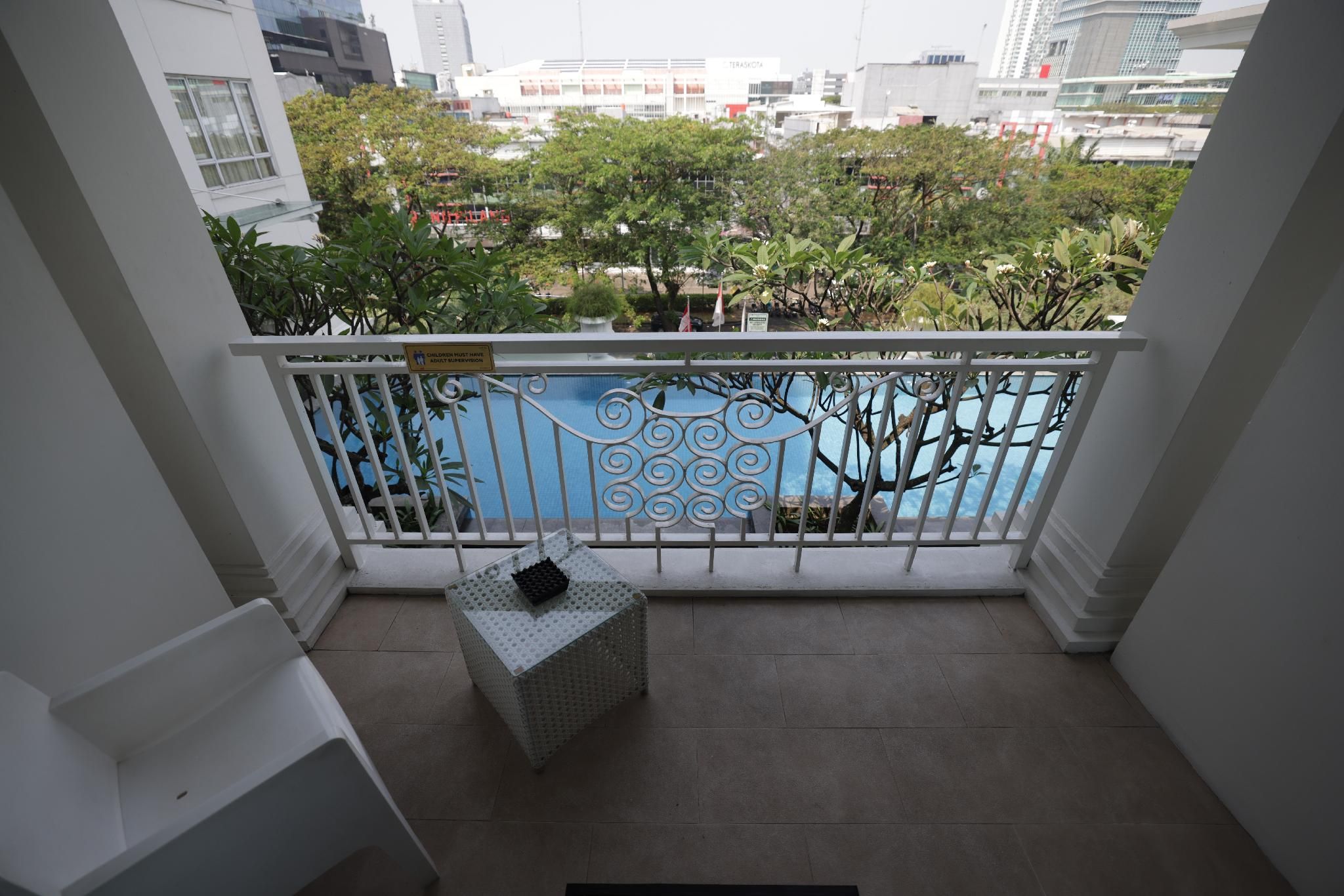 Executive Room