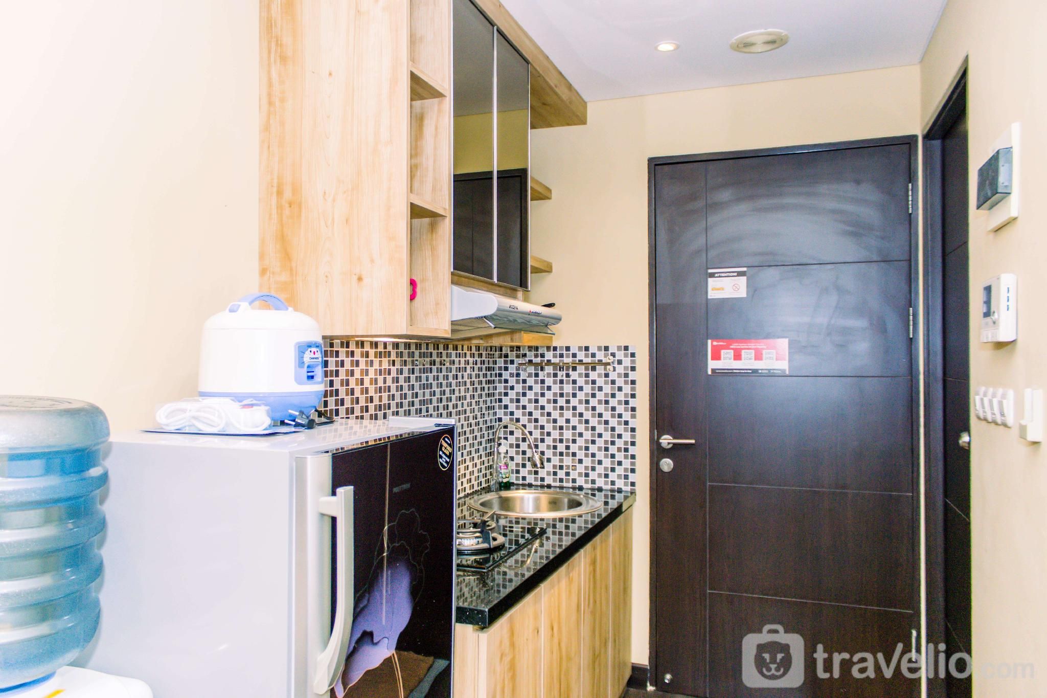 Nice Elegant Studio Atria Residence By Travelio