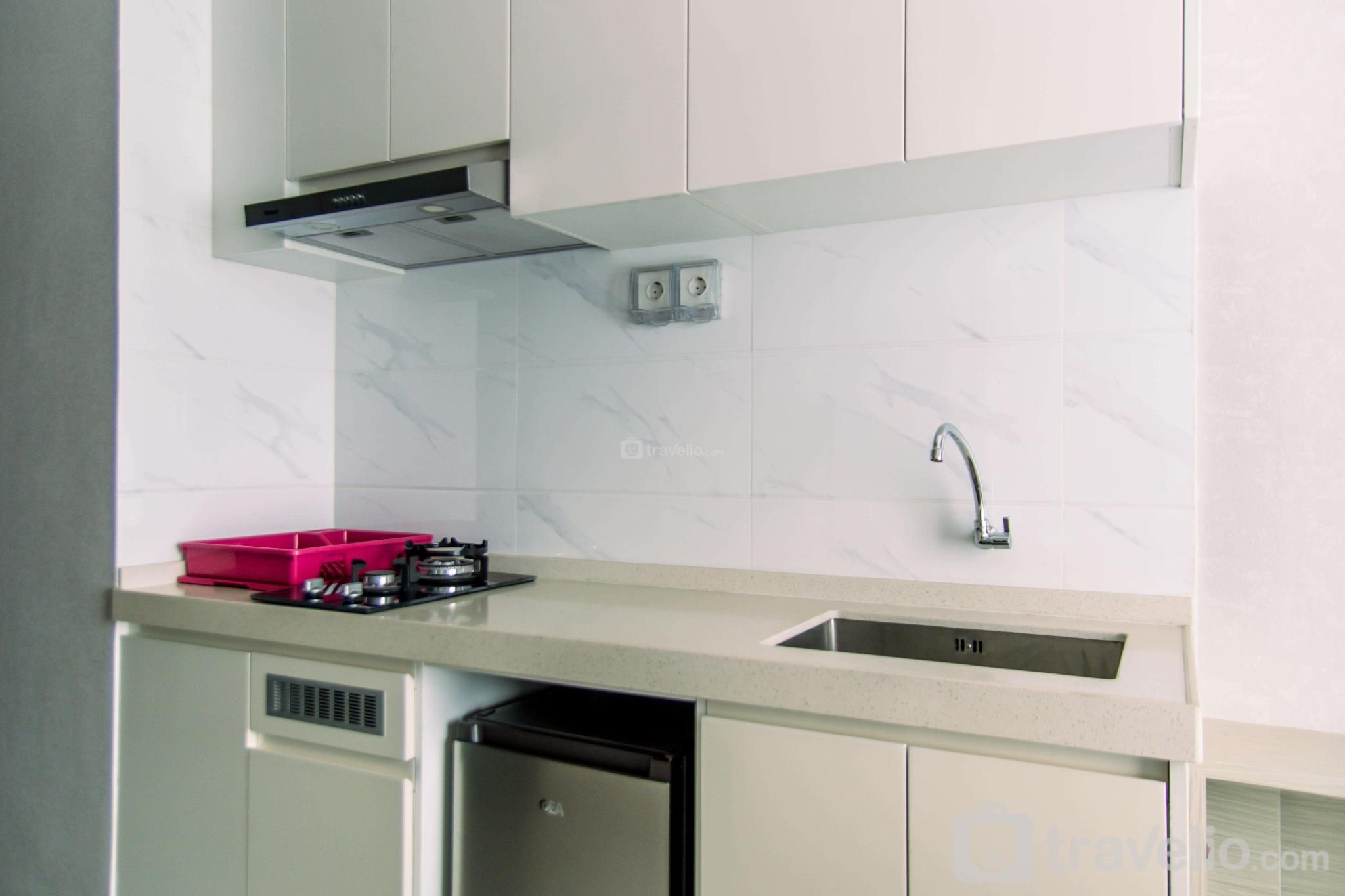 Nice and Fancy Studio at Sky House BSD By Travelio