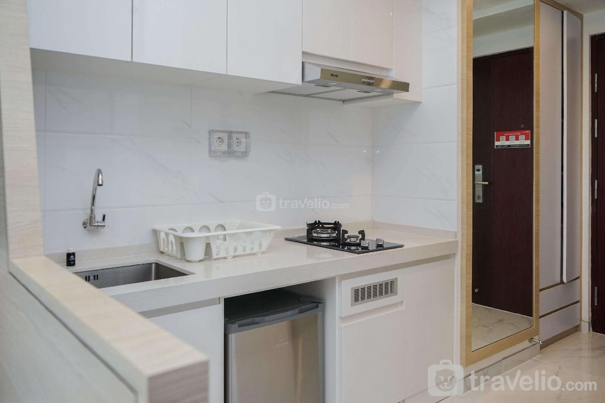 Simply Studio at Sky House BSD Apt By Travelio