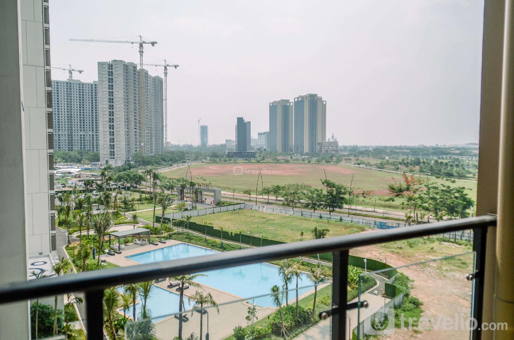 Comfortable Studio @ Sky House BSD Apt By Travelio