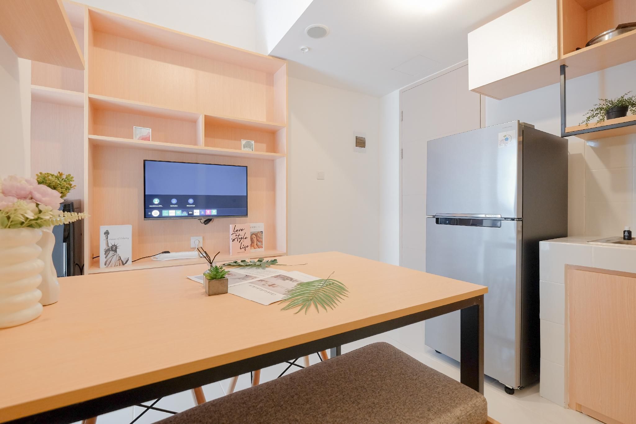Neat 2BR at Tokyo Riverside PIK 2 Apt By Travelio