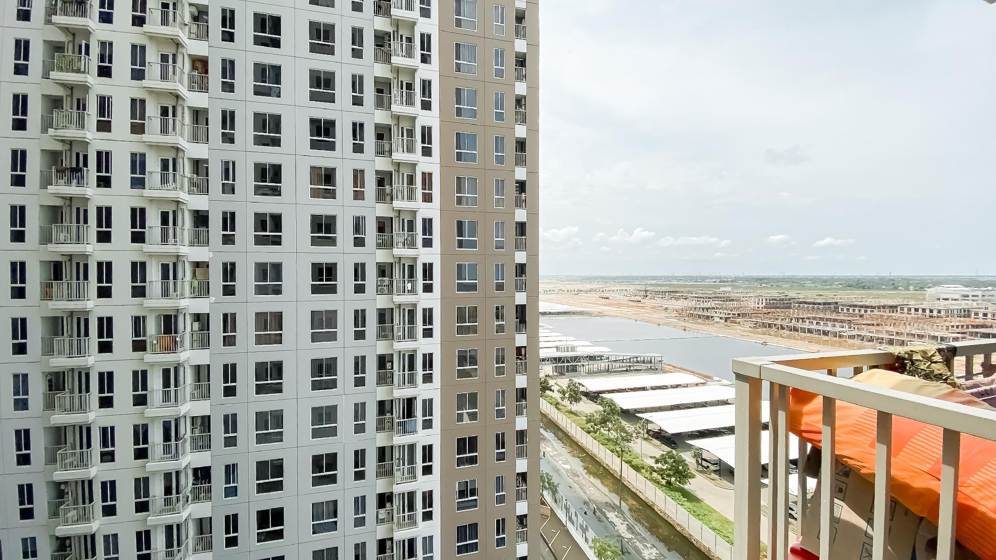 Comfy Lovely 2BR Tokyo Riverside PIK 2 By Travelio