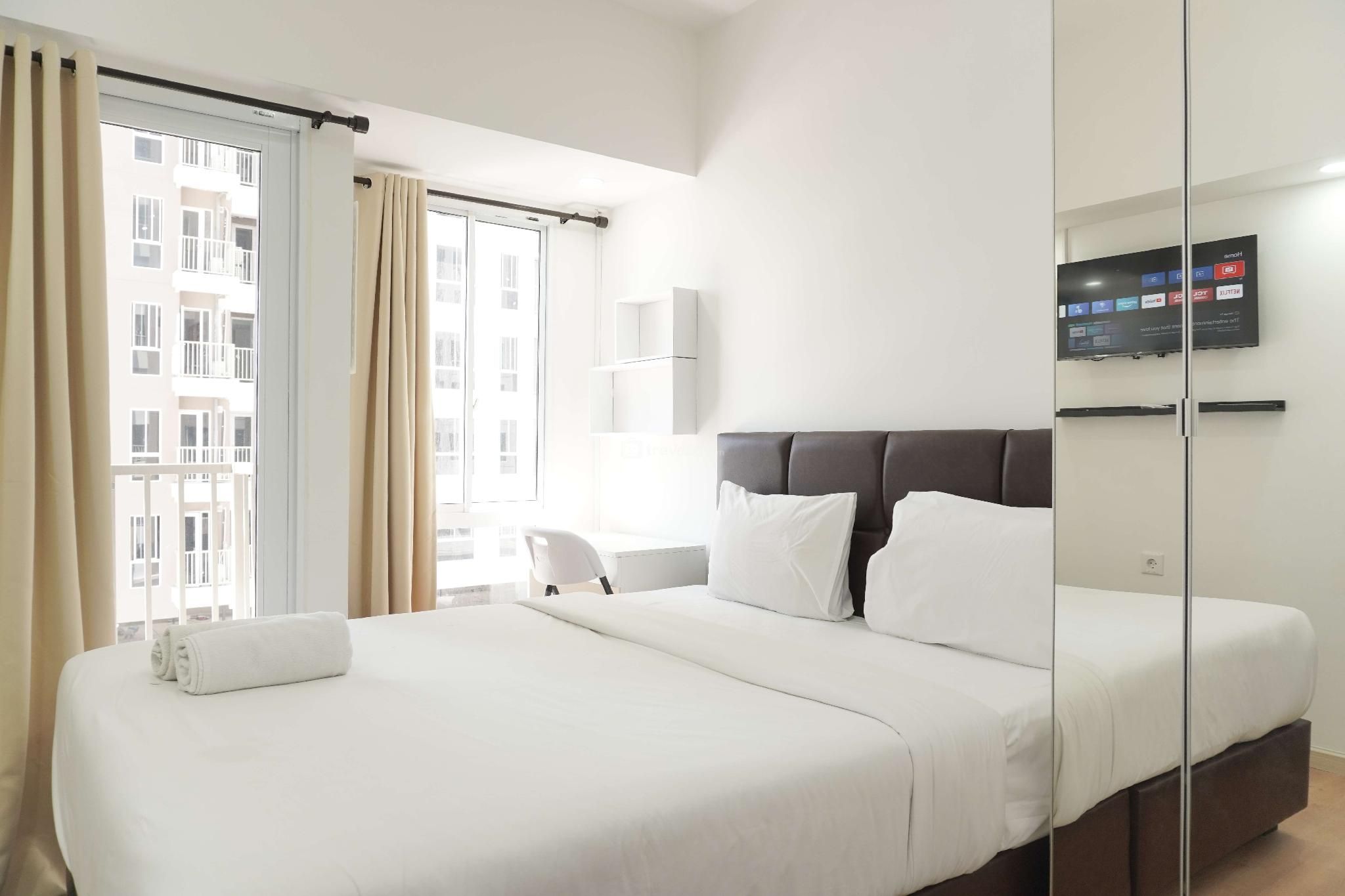 Studio Apt Well Tokyo Riverside PIK 2 By Travelio
