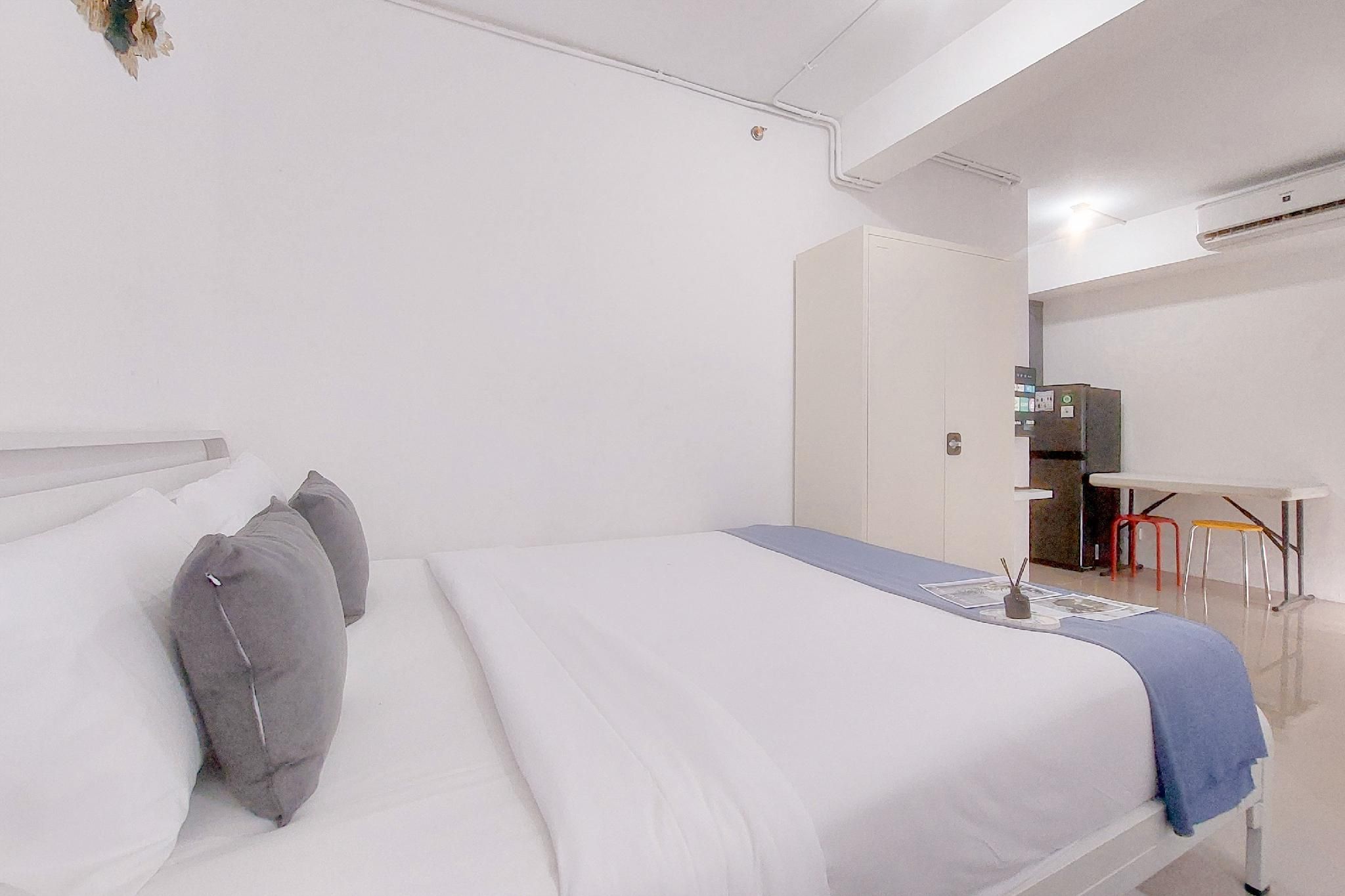 Relaxing Studio Urbantown Serpong Apt By Travelio