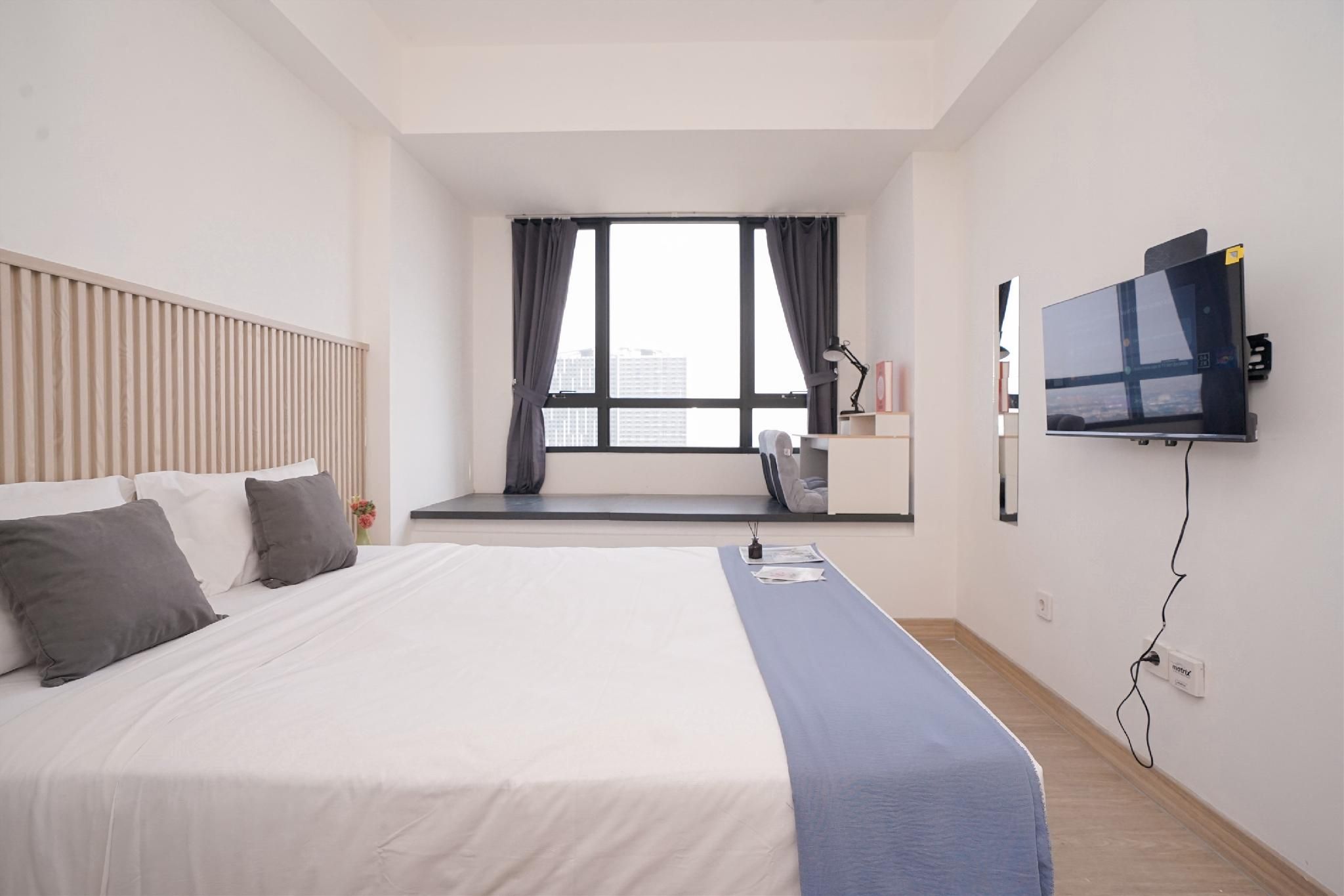 Homey Studio Collins Boulevard Apt By Travelio