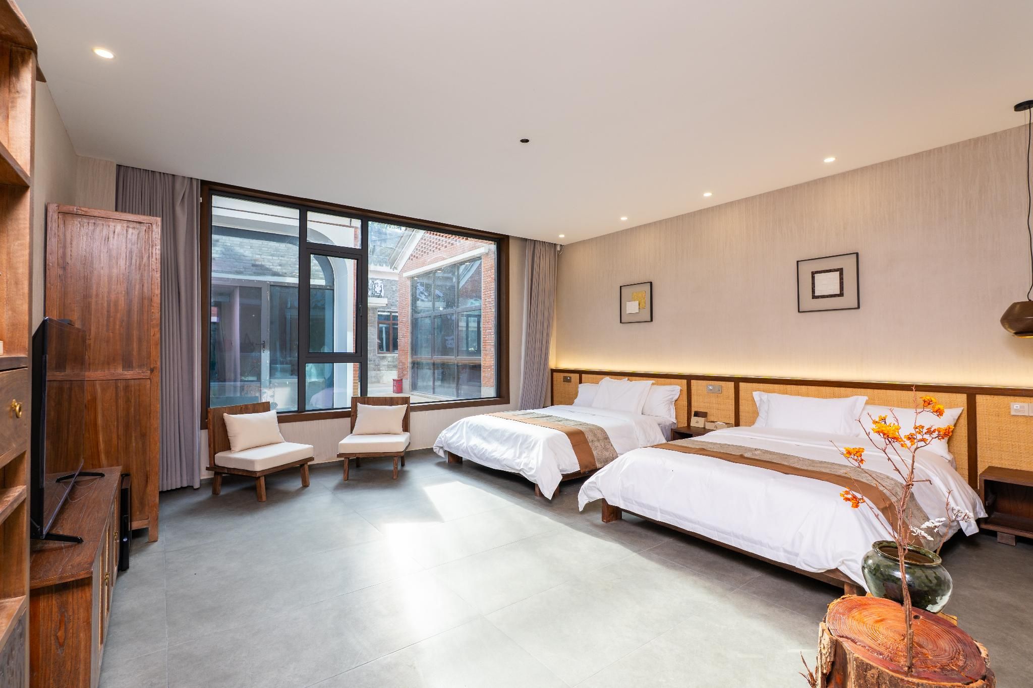 Corporate Superior Twin Room with 2 Single Beds