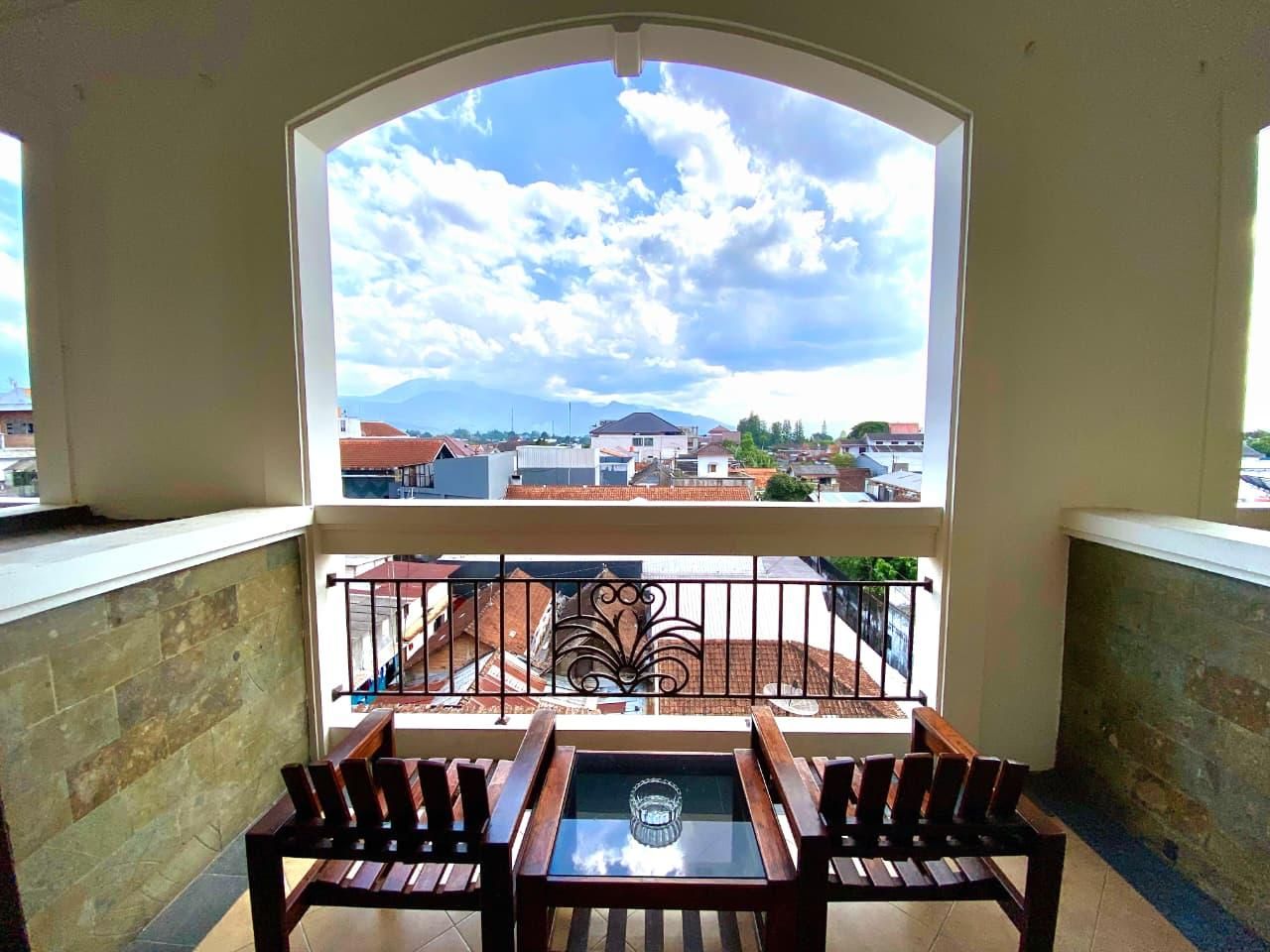 ONE SIX EIGHT OX HOTEL & RESTAURANT Executive Room -- Non-Smoking 2