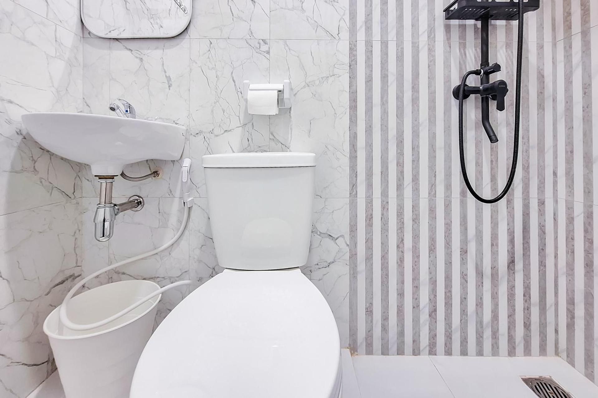 SANS Stay Onengan Inn Salatiga Deluxe Double Room 2