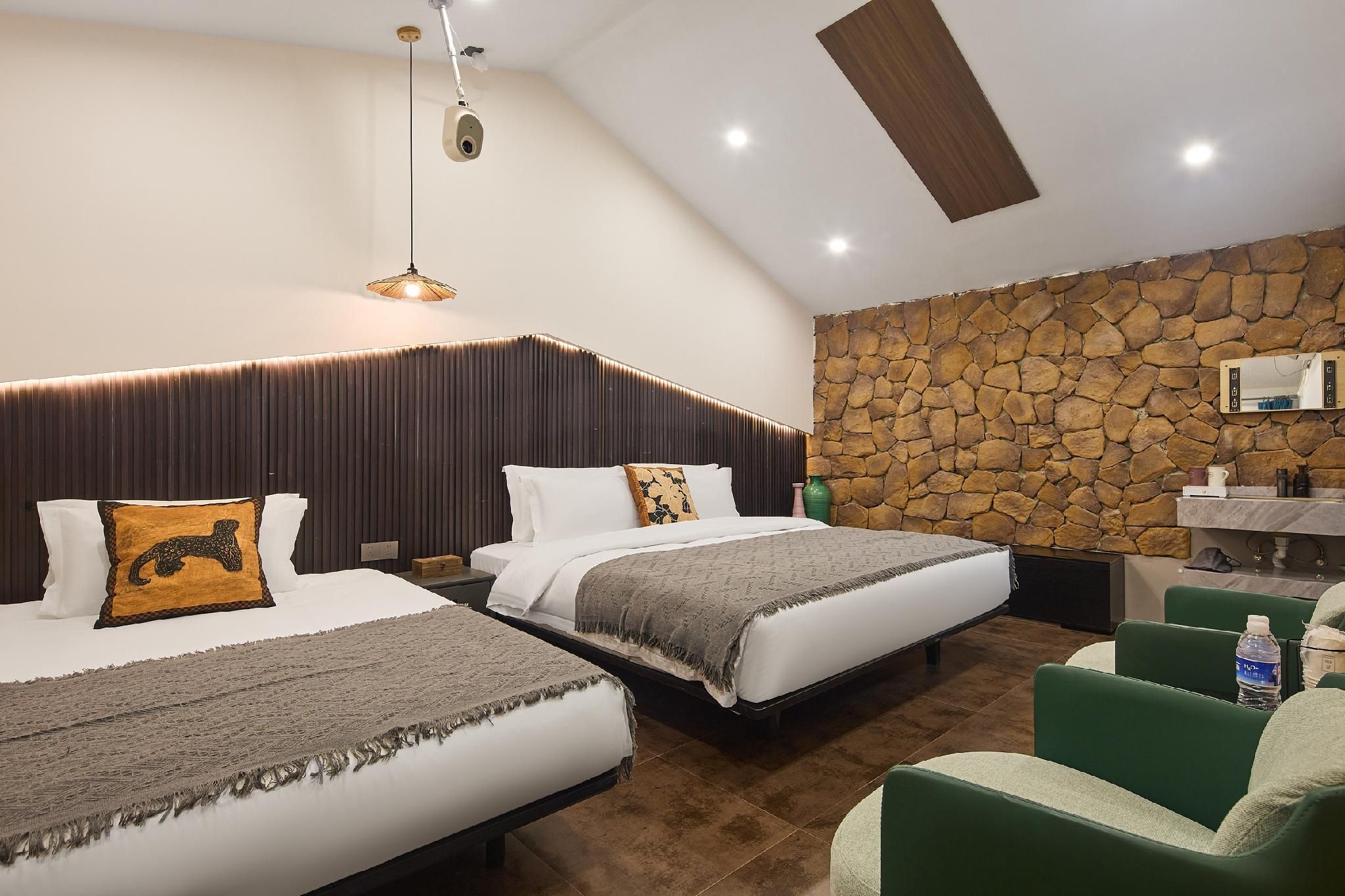 Warm Bonding Room