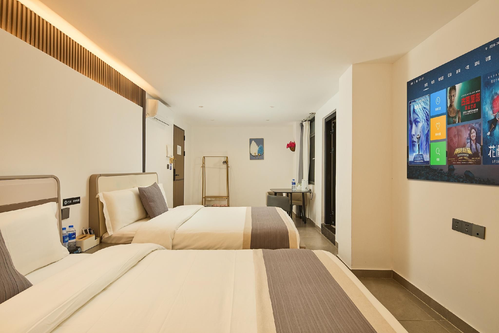 Twin Room A - Non-Smoking