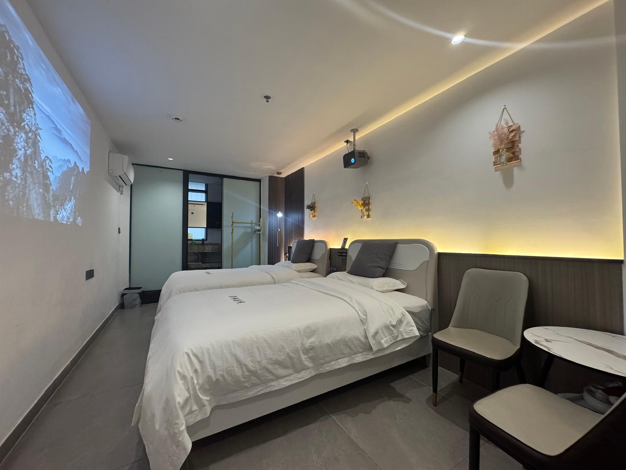 Twin Beds Standard Room