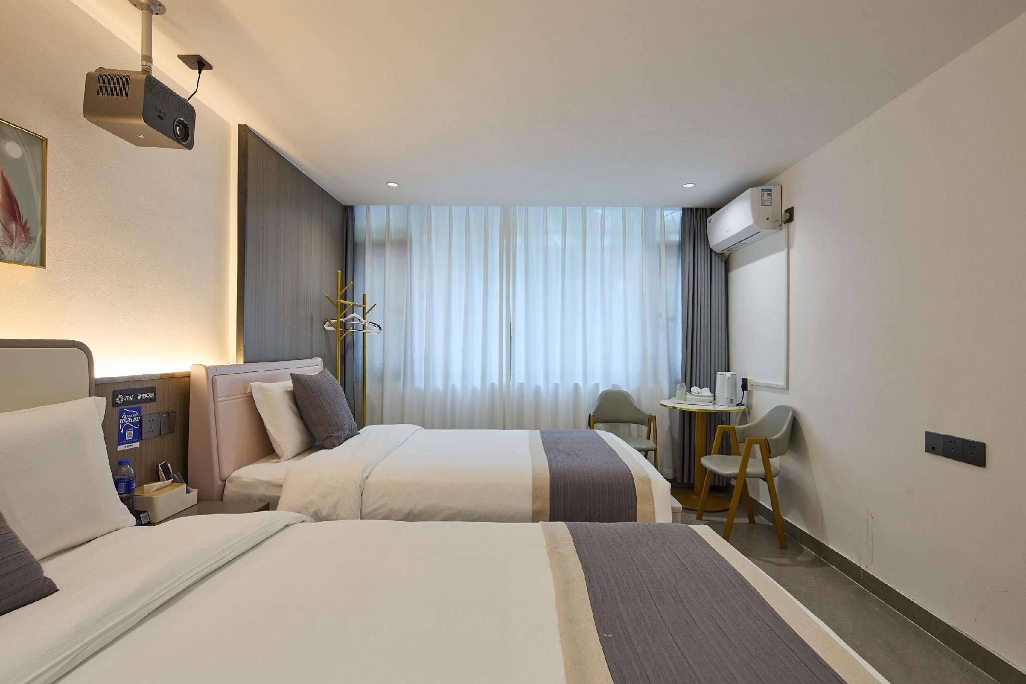 Guest Twin Room