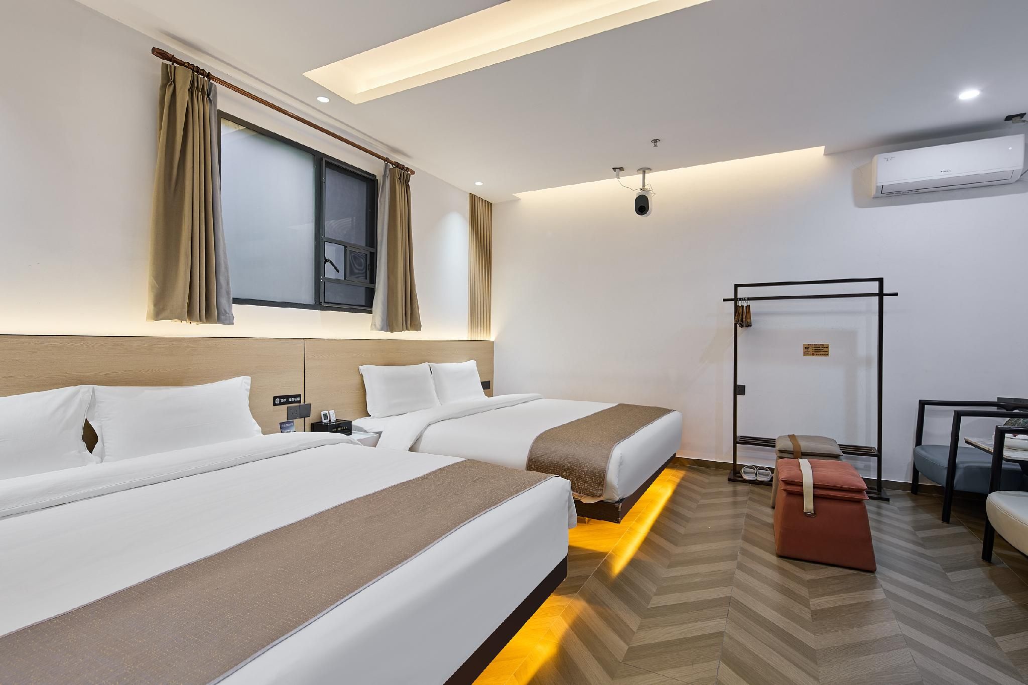 Premium Plus Twin Room
