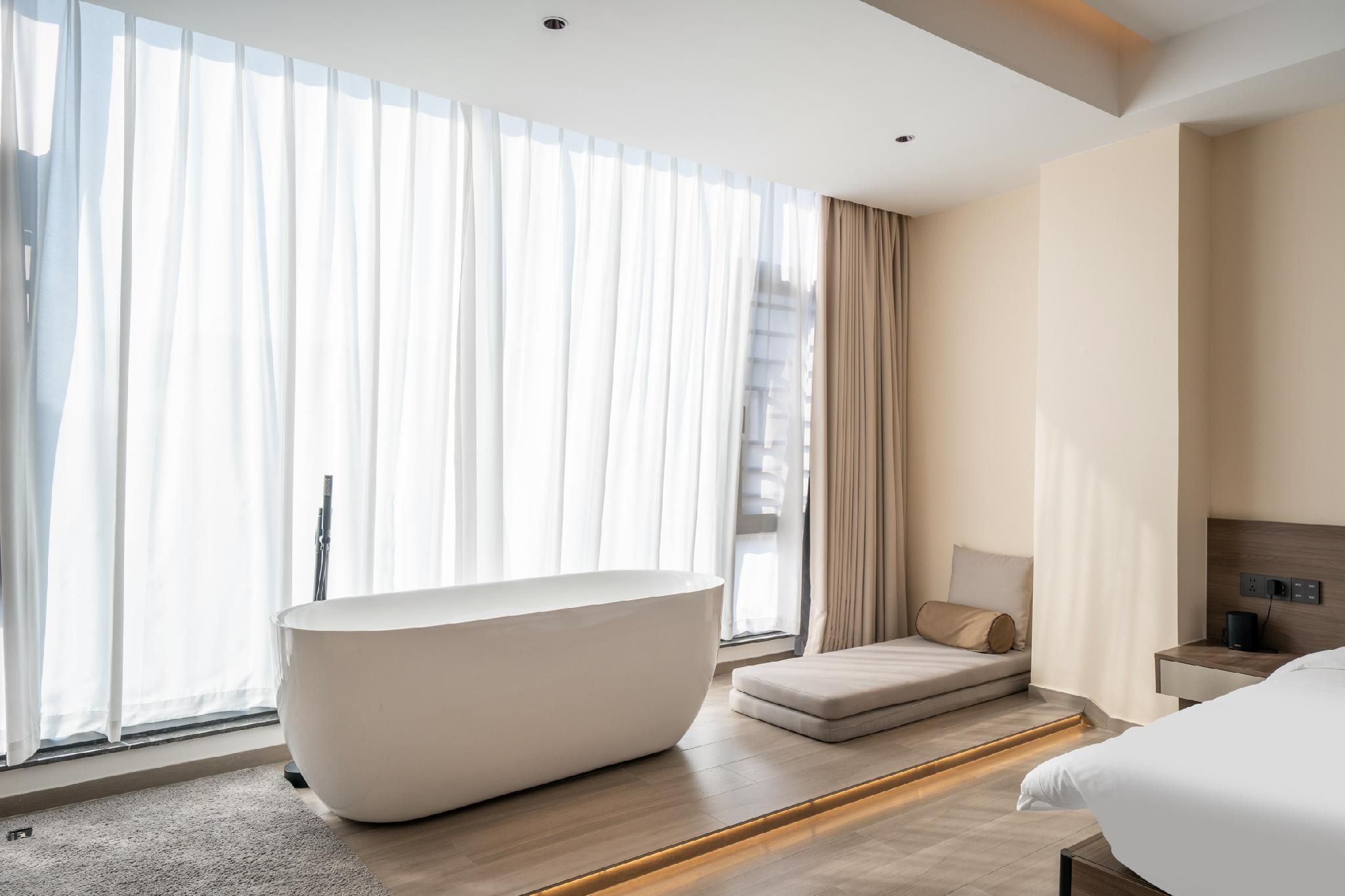 Garden Suite
