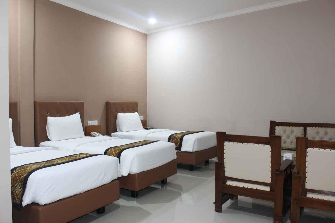 Mr J Suites Hotel Tegal Family Room 2