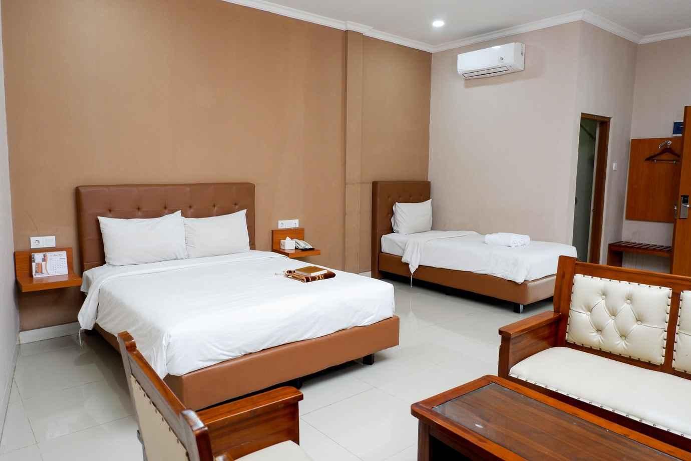 Mr J Suites Hotel Tegal Family Room
