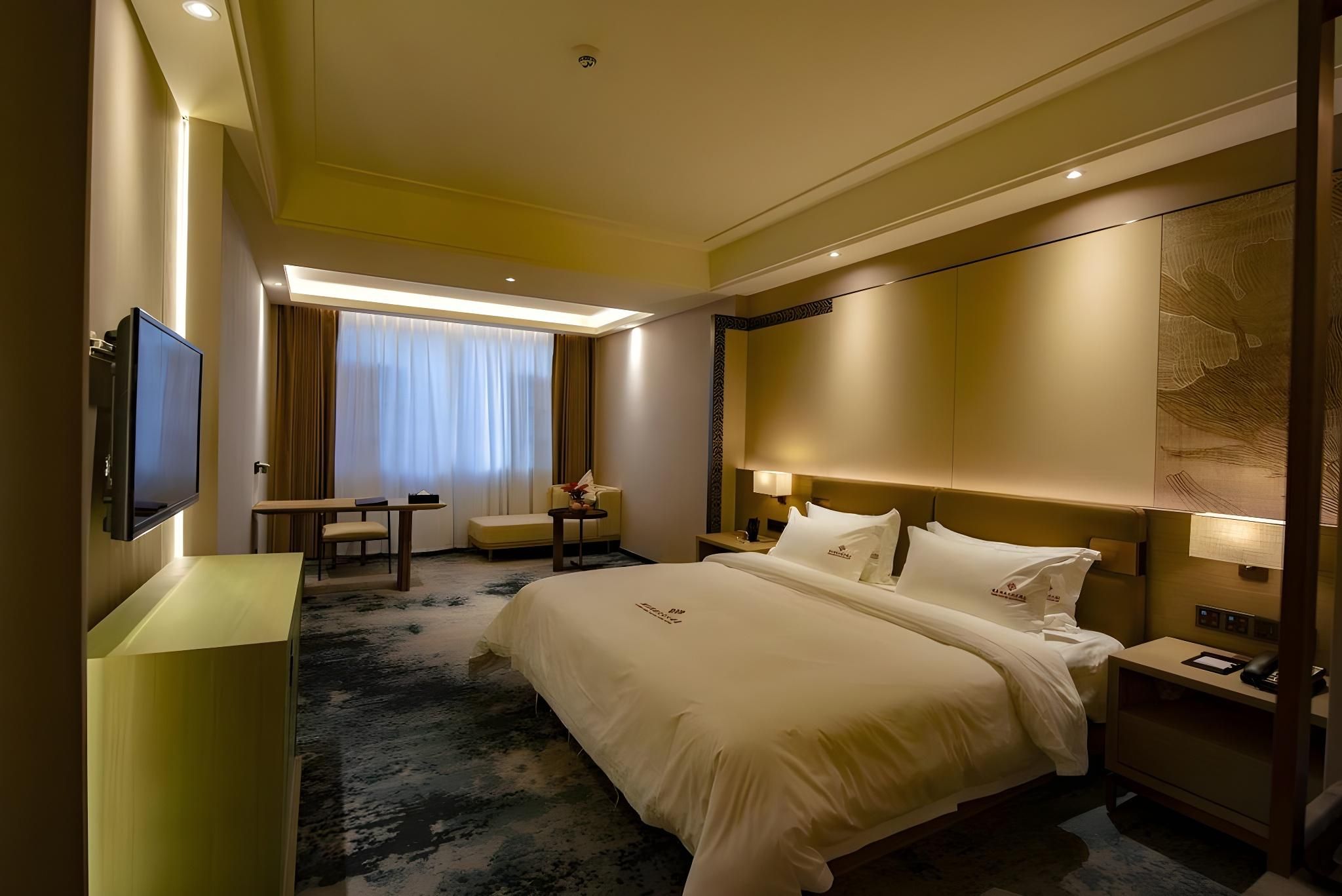 Standard Queen Room
