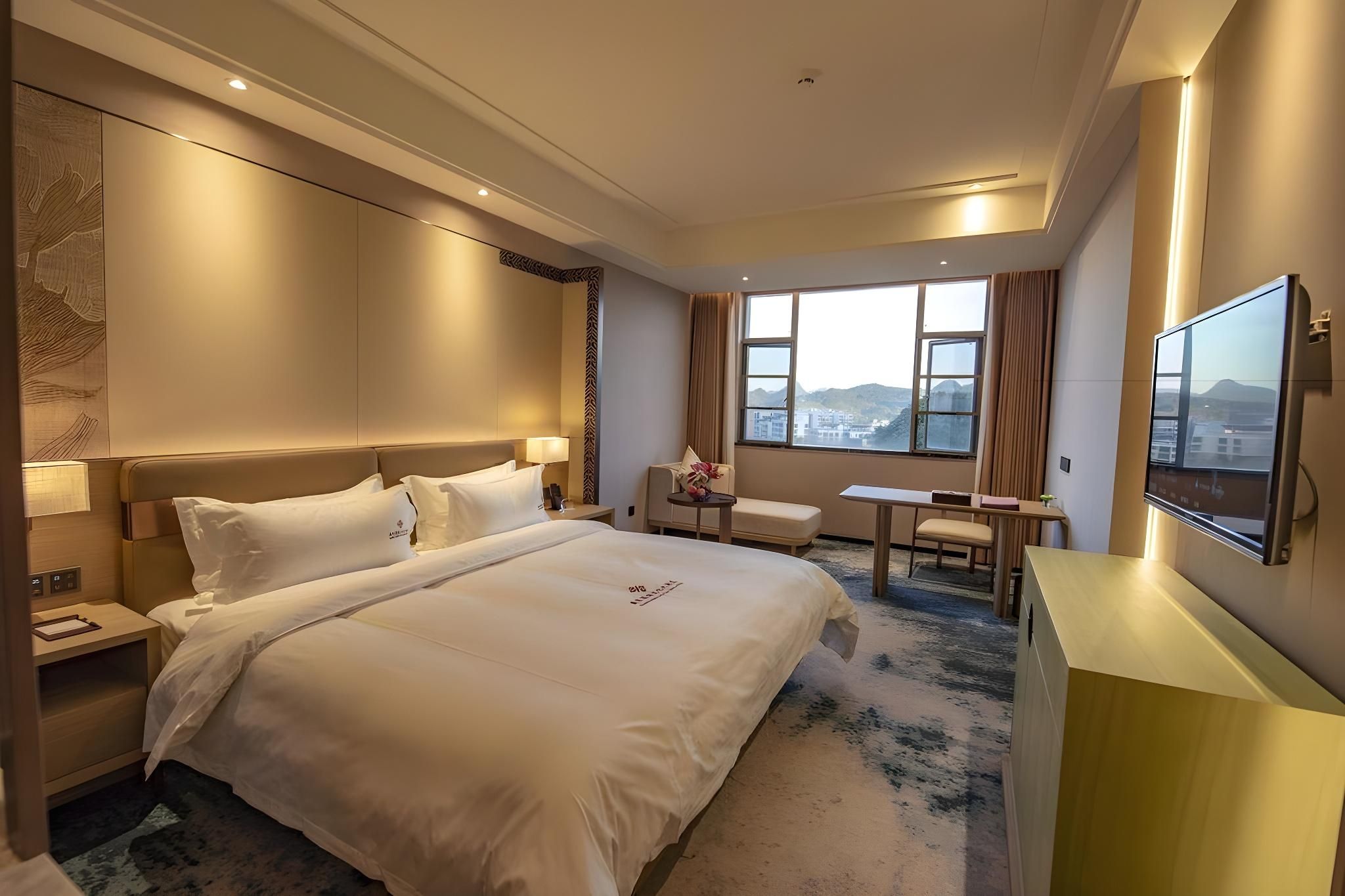 Standard Queen Room